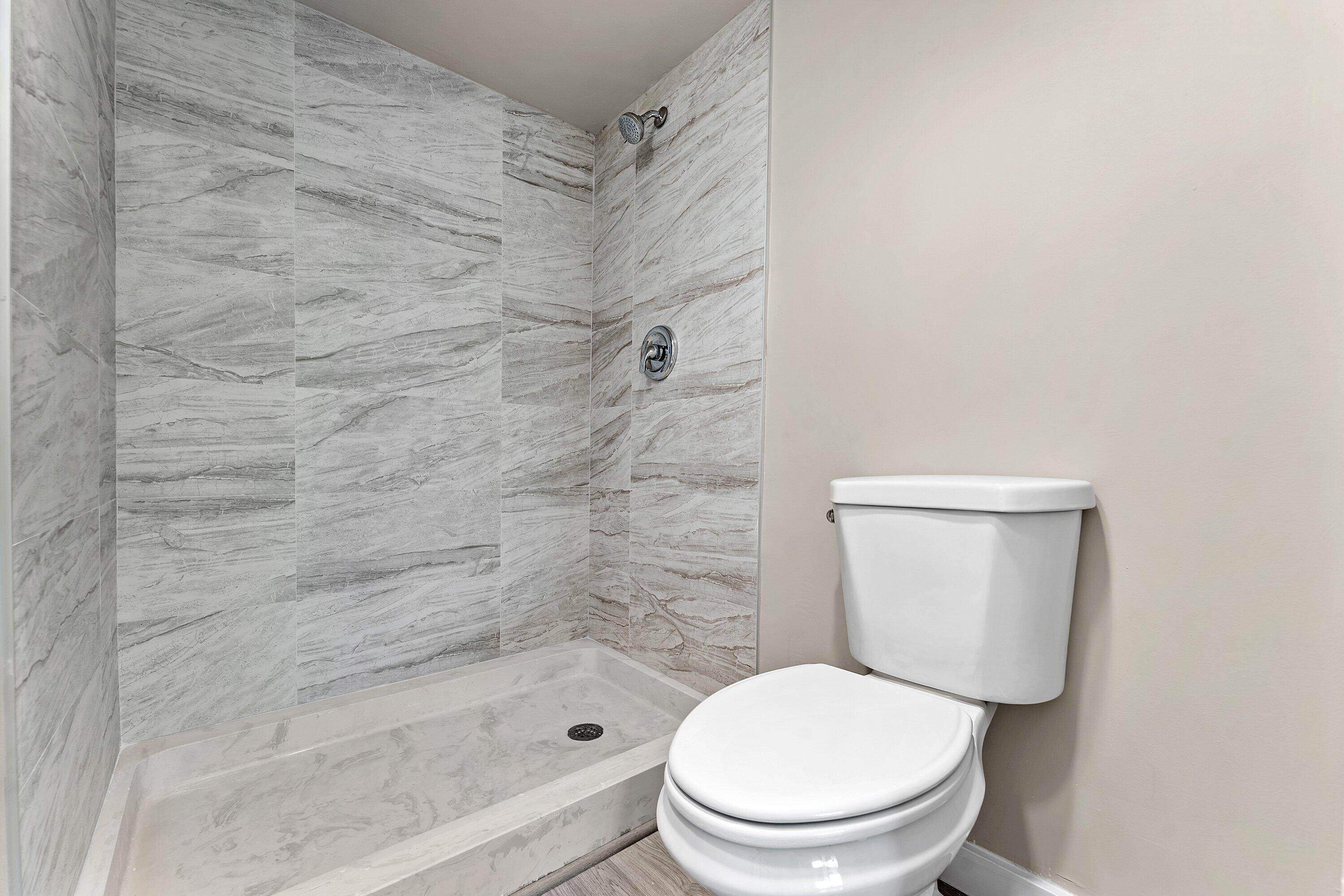 GLENS CONDO - Residential