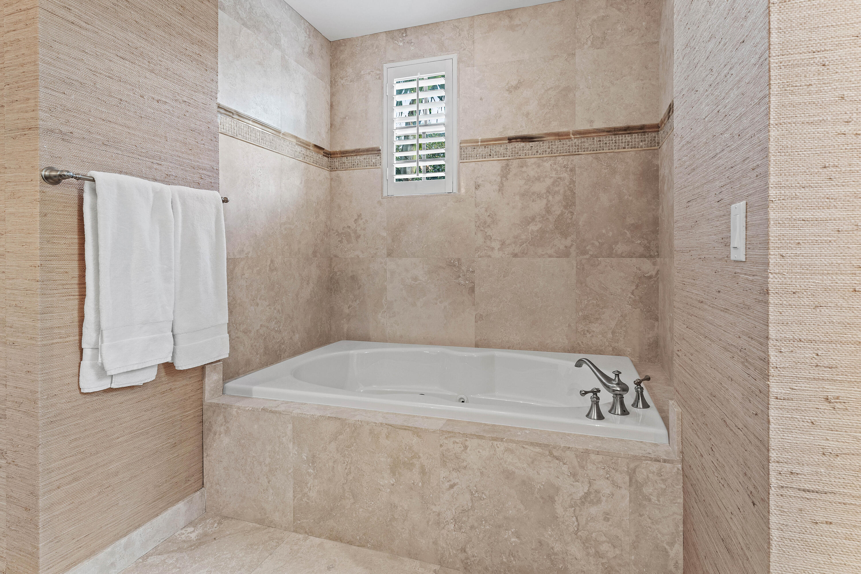 BELLA VISTA CONDO - Residential Lease