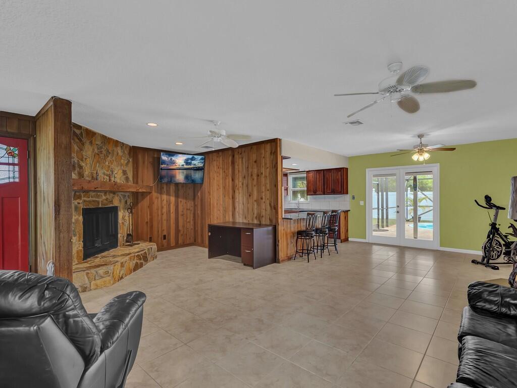 Dixie Gardens - Residential Lease