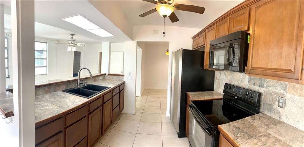 TAMARAC HILLS 1ST SEC - Residential Lease
