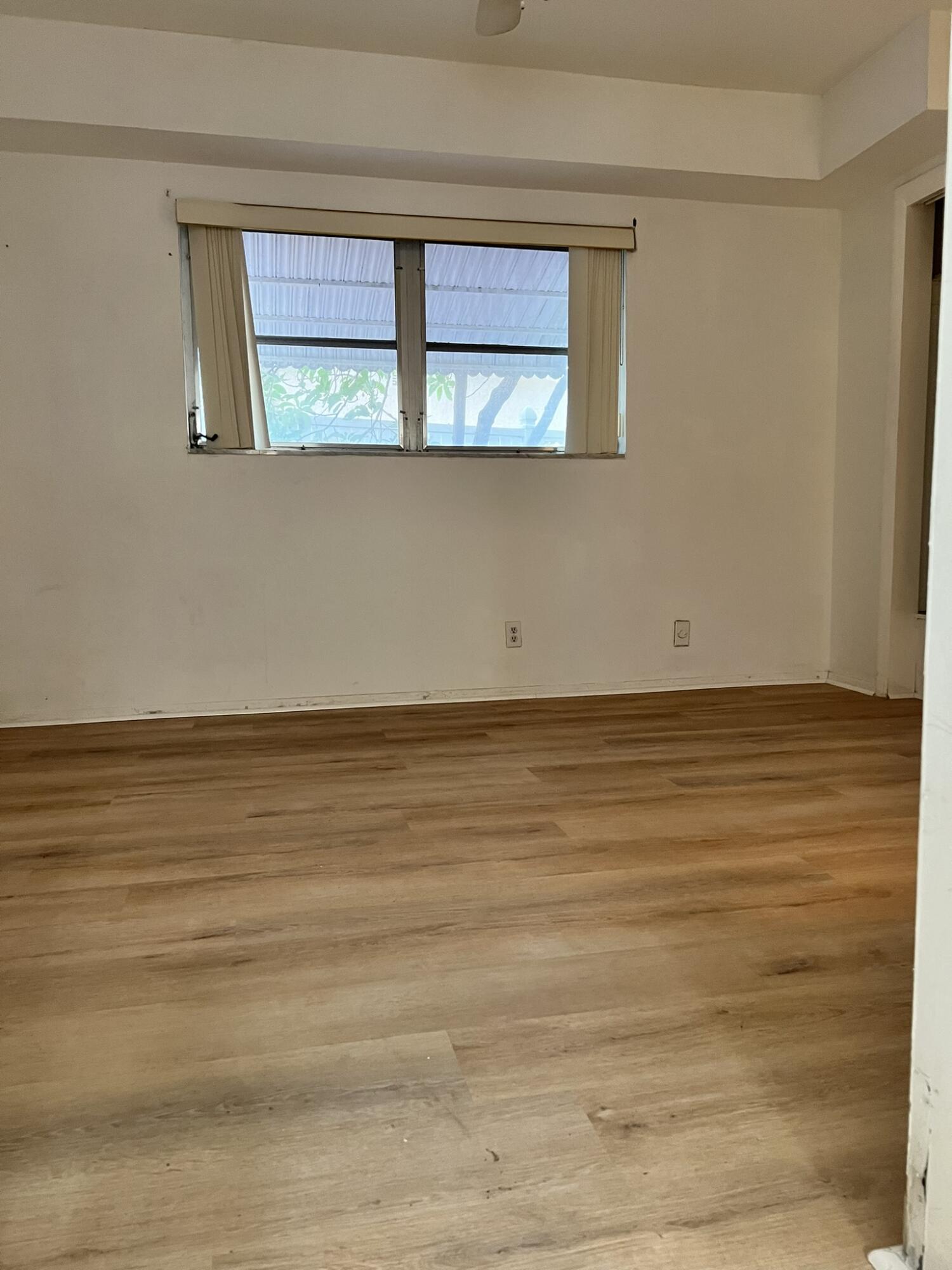 TAMARAC HILLS 1ST SEC - Residential Lease