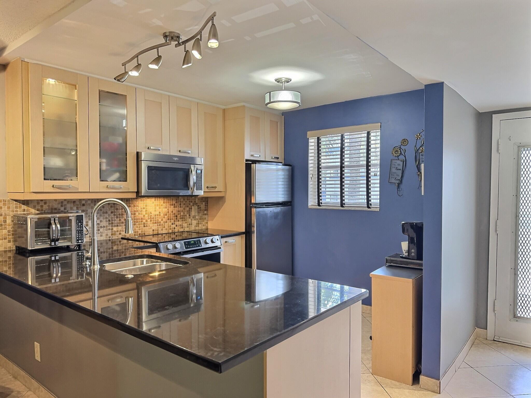 HOLIDAY SPRINGS VILLAGE 1 CONDO - Residential