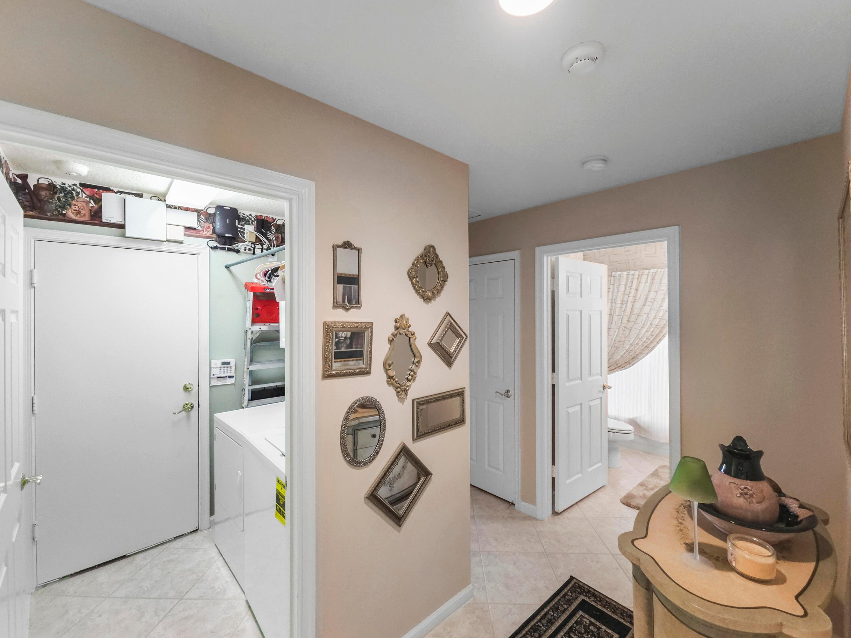 CASCADE LAKES - Residential