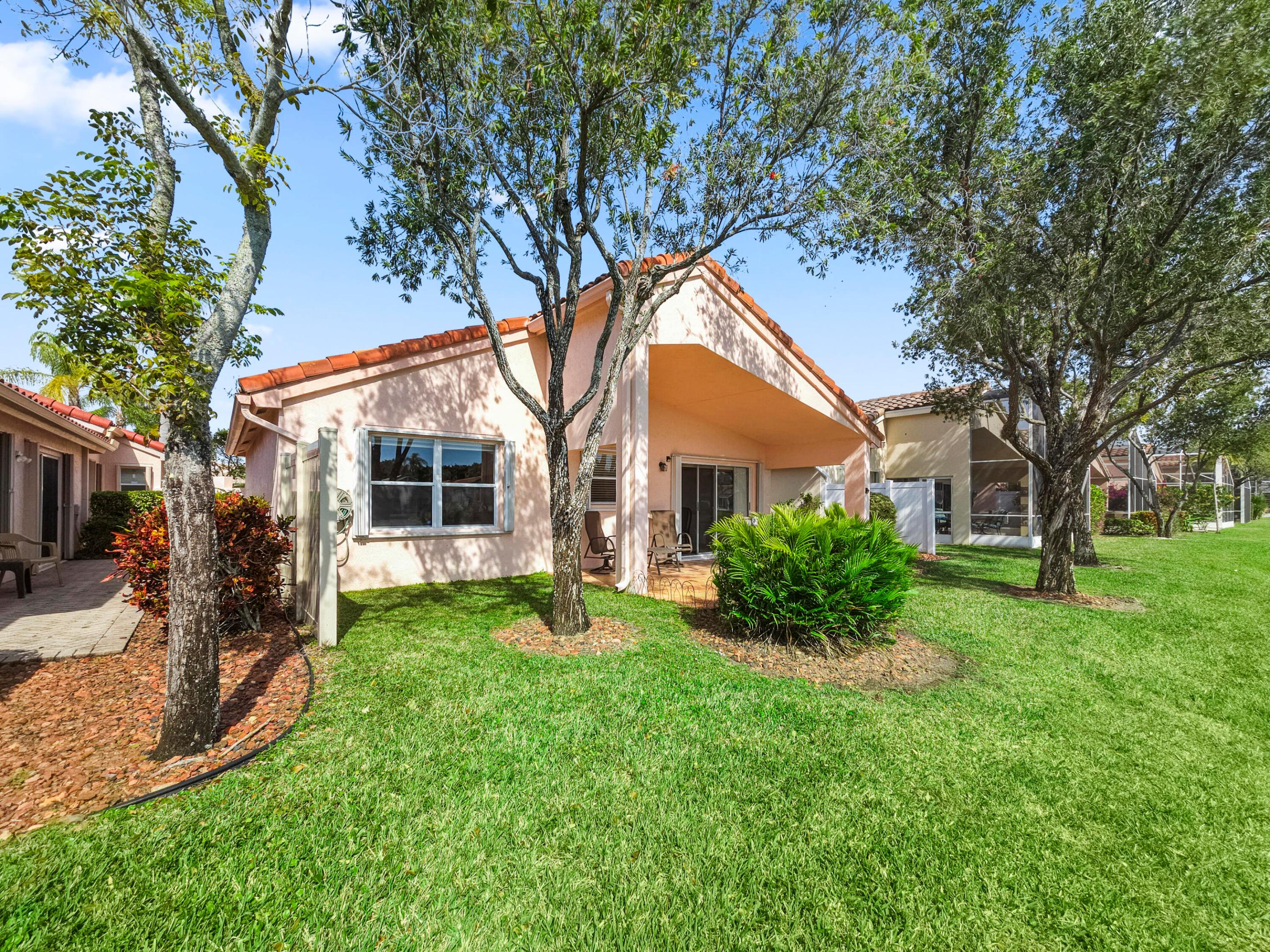 CASCADE LAKES - Residential