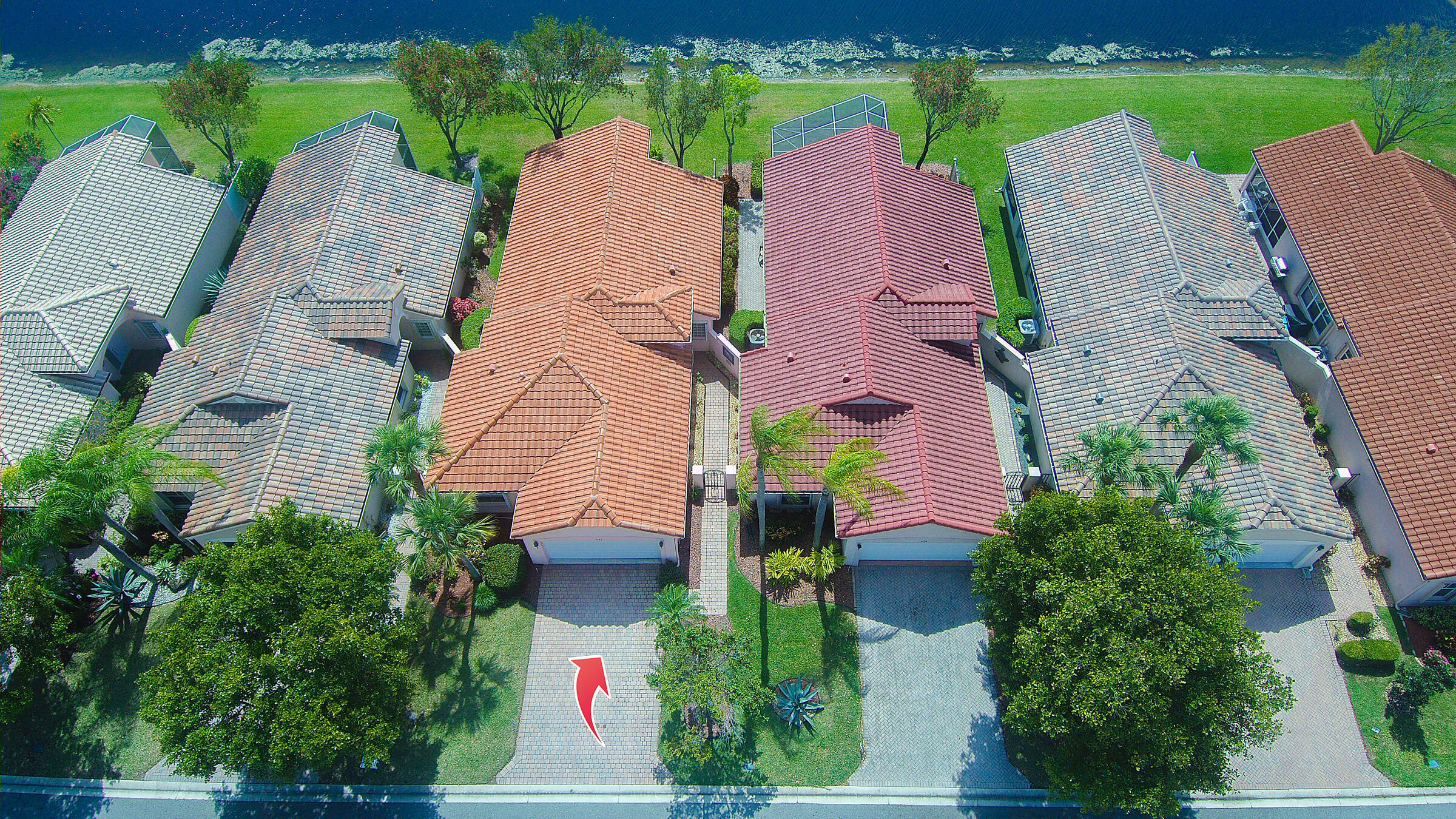 CASCADE LAKES - Residential