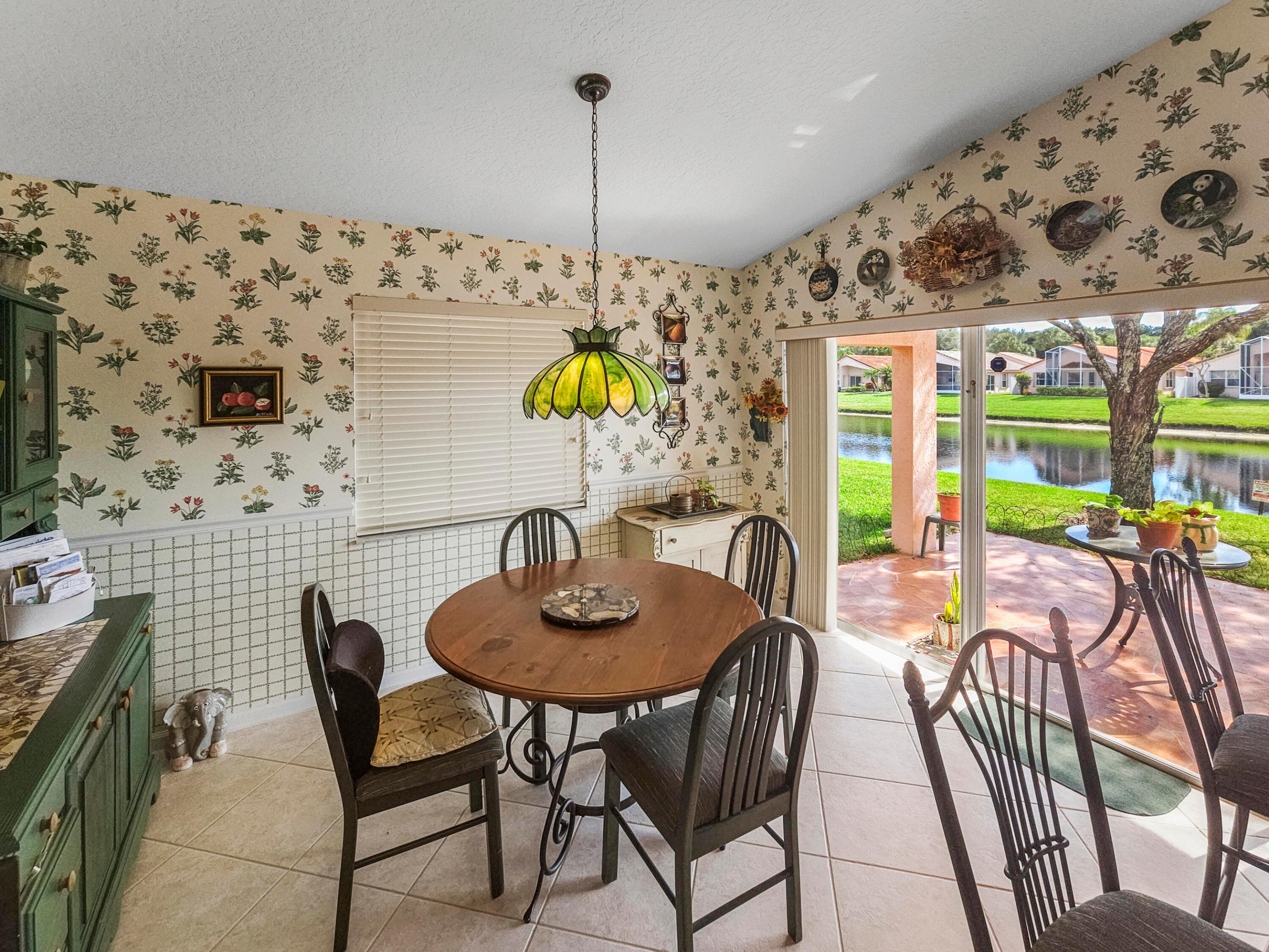CASCADE LAKES - Residential