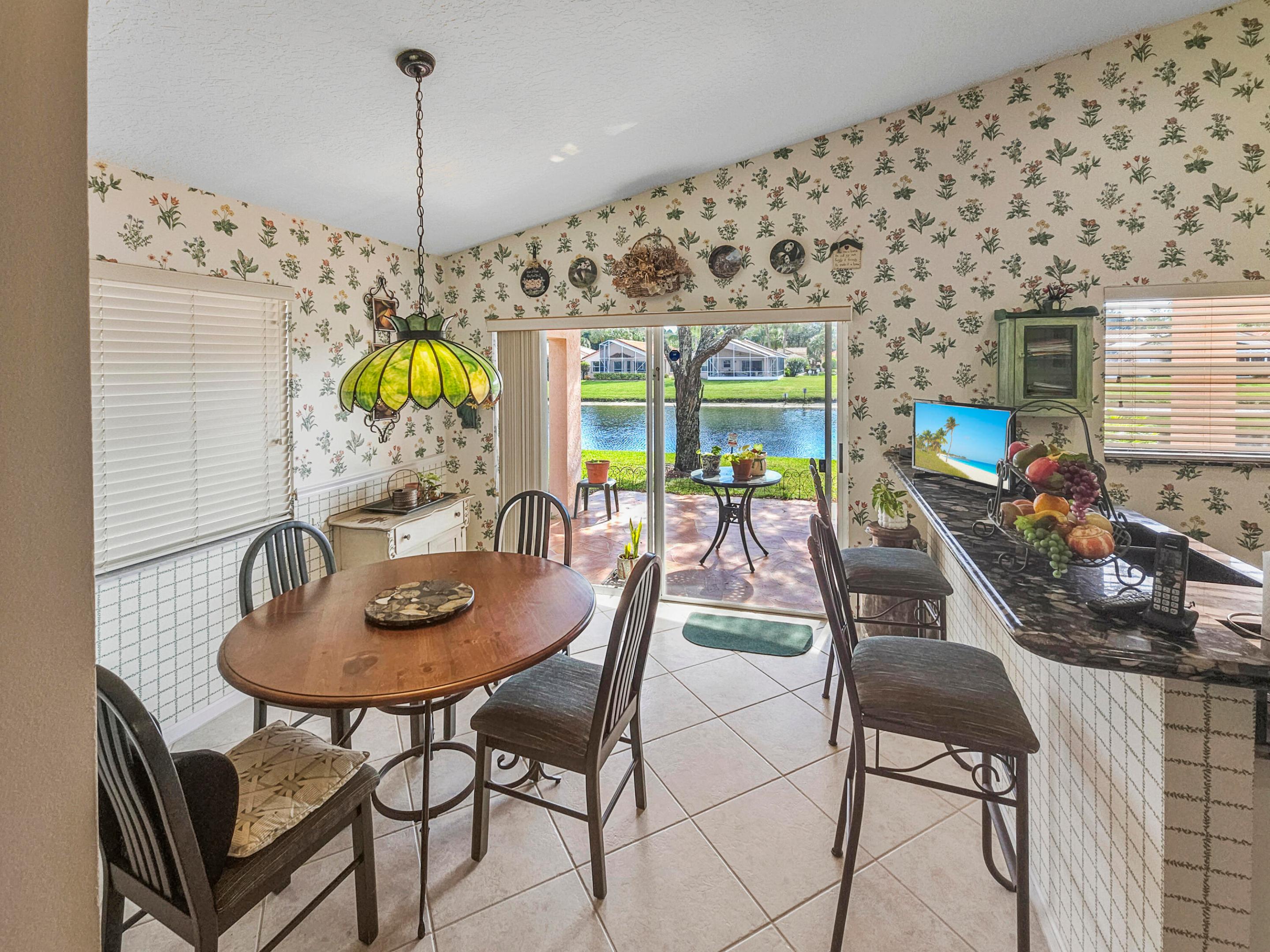 CASCADE LAKES - Residential
