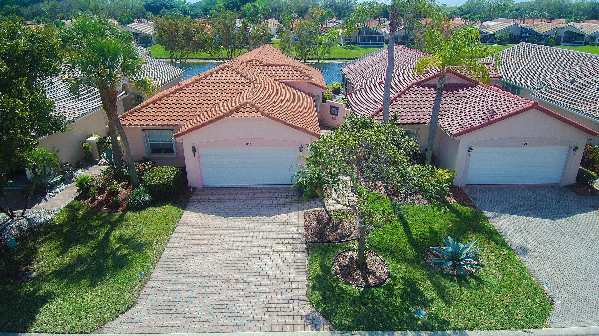 CASCADE LAKES - Residential