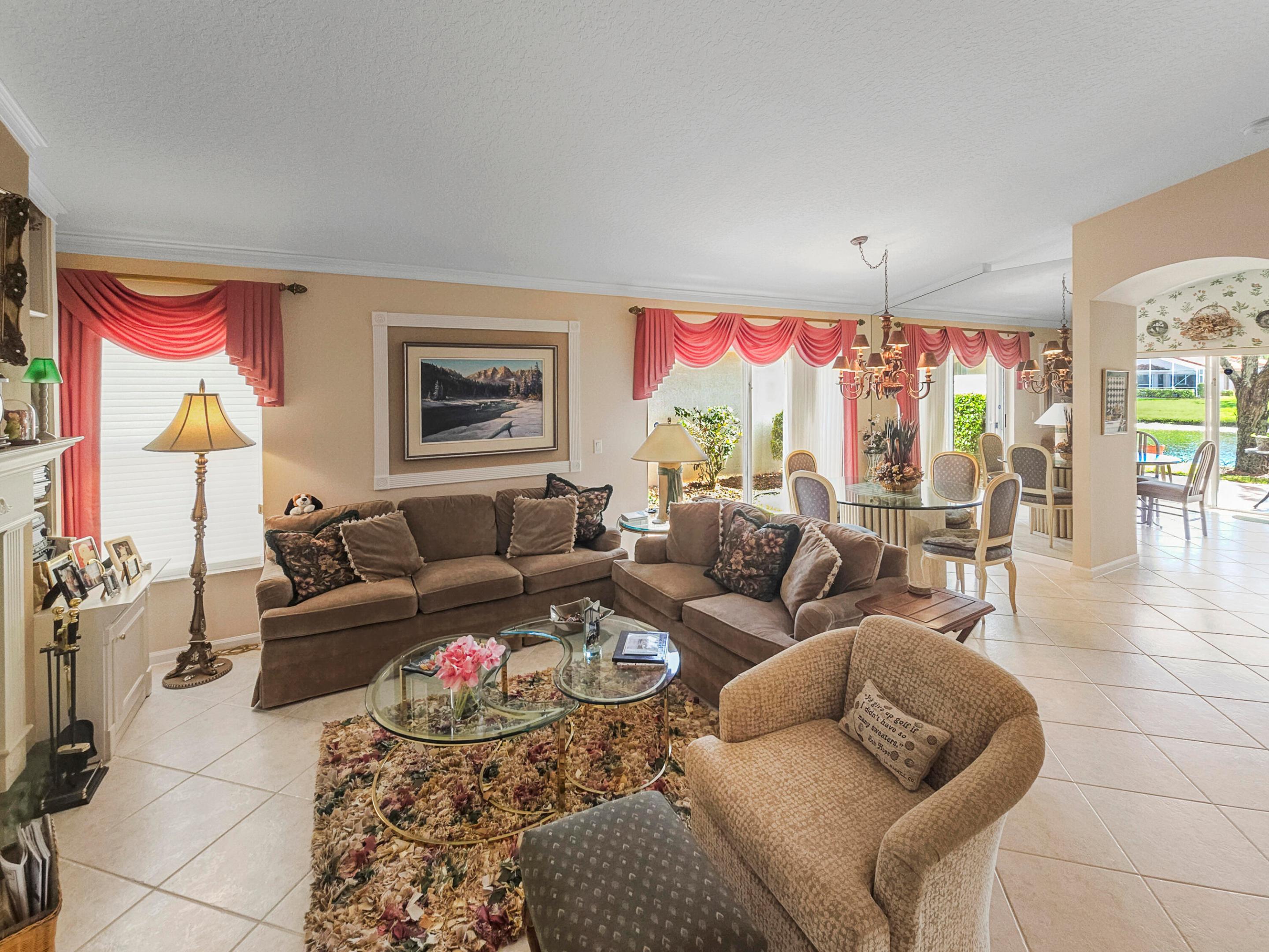 CASCADE LAKES - Residential
