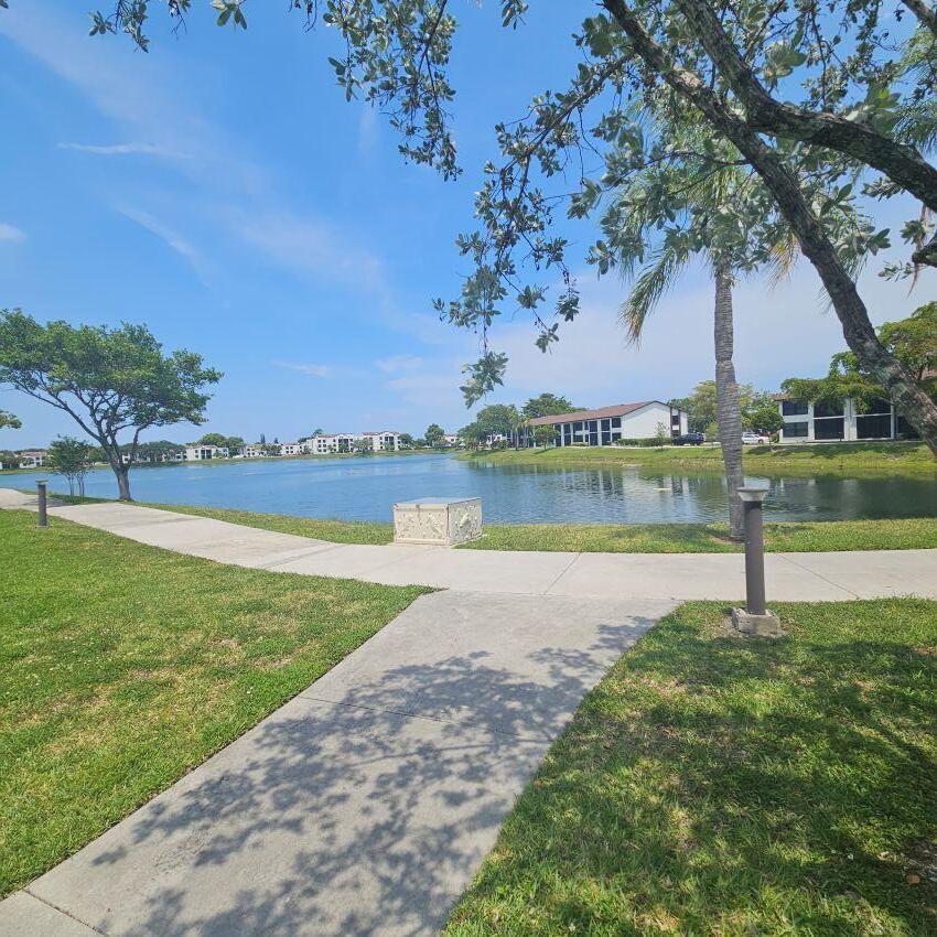 LAKE POINTE CONDOMINIUM NO TWO - Residential