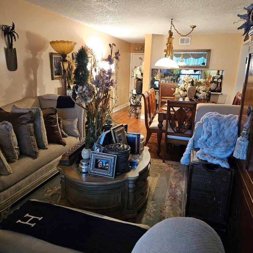 LAKE POINTE CONDOMINIUM NO TWO - Residential