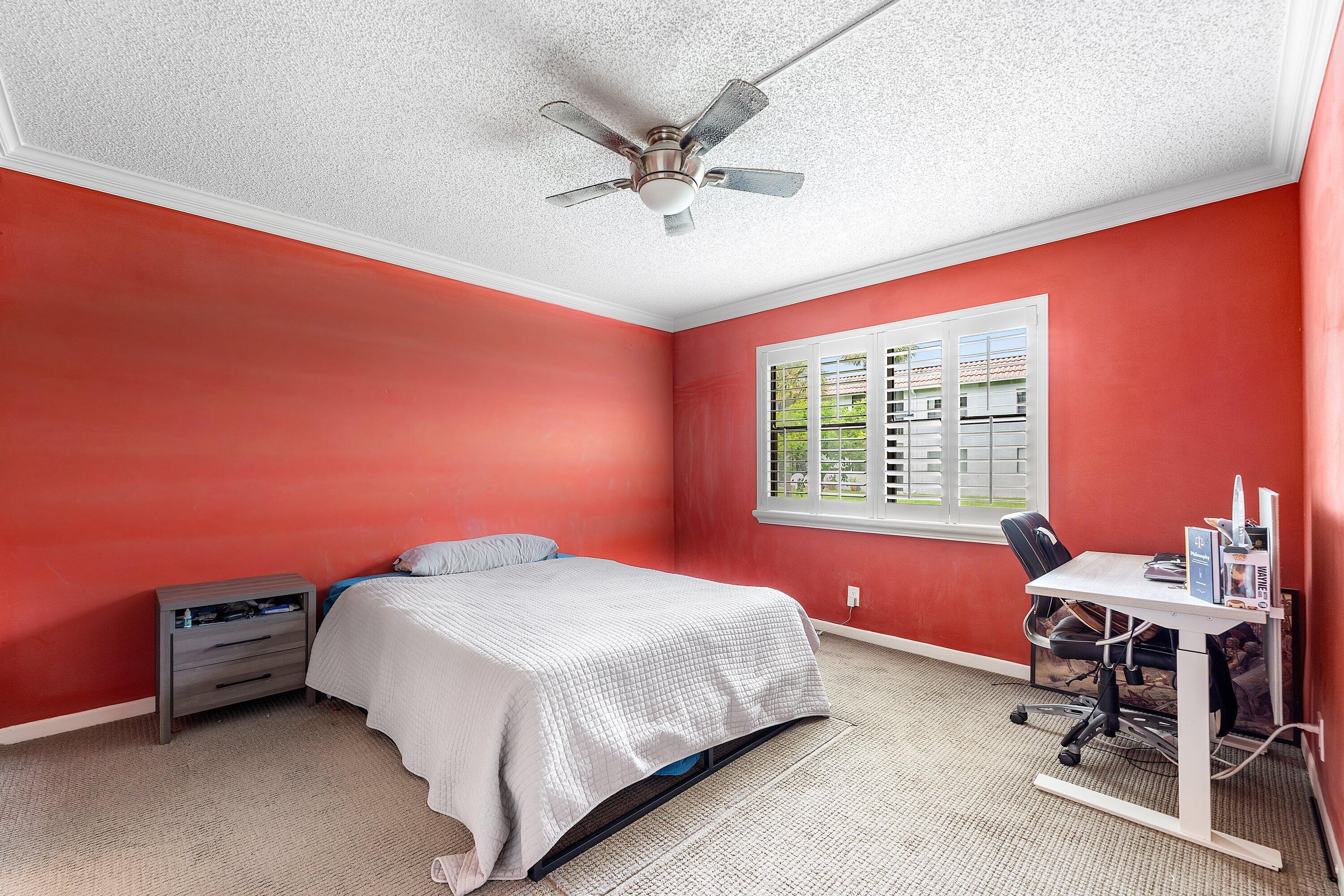 BOCA ISLE CONDO - Residential