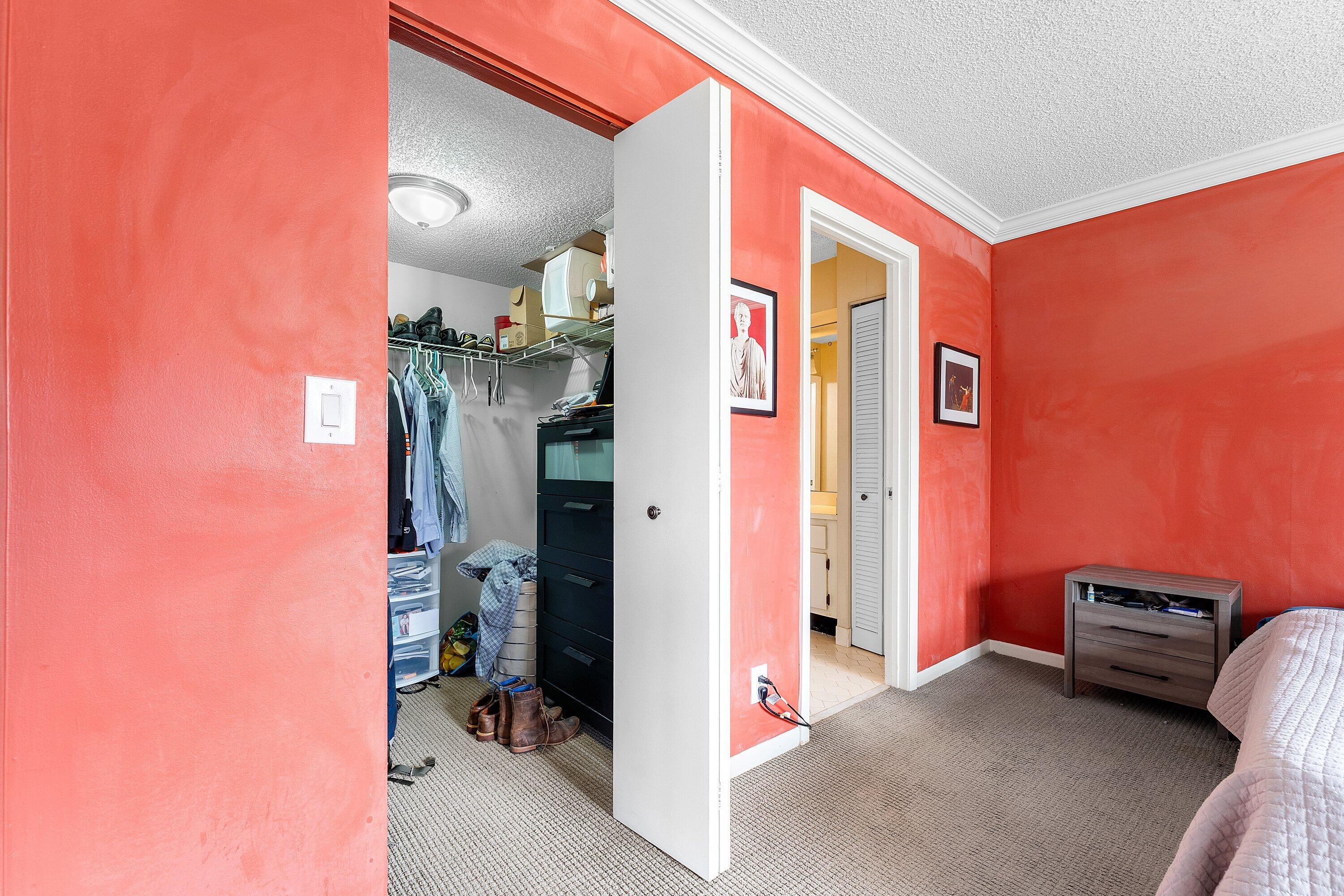 BOCA ISLE CONDO - Residential