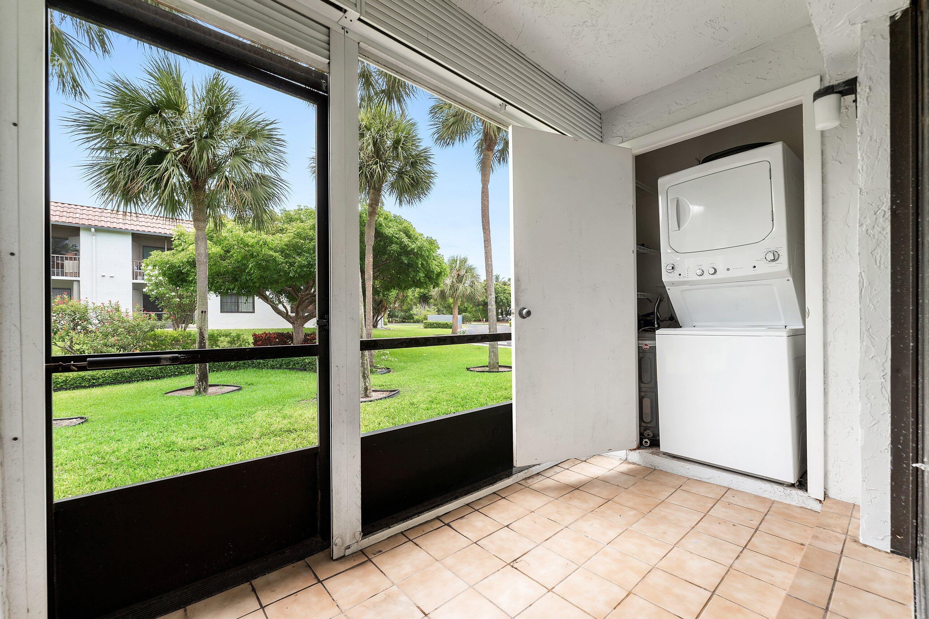 BOCA ISLE CONDO - Residential