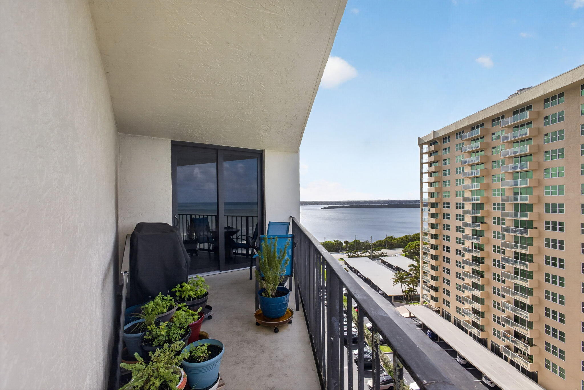 CONNEMARA CONDO - Residential