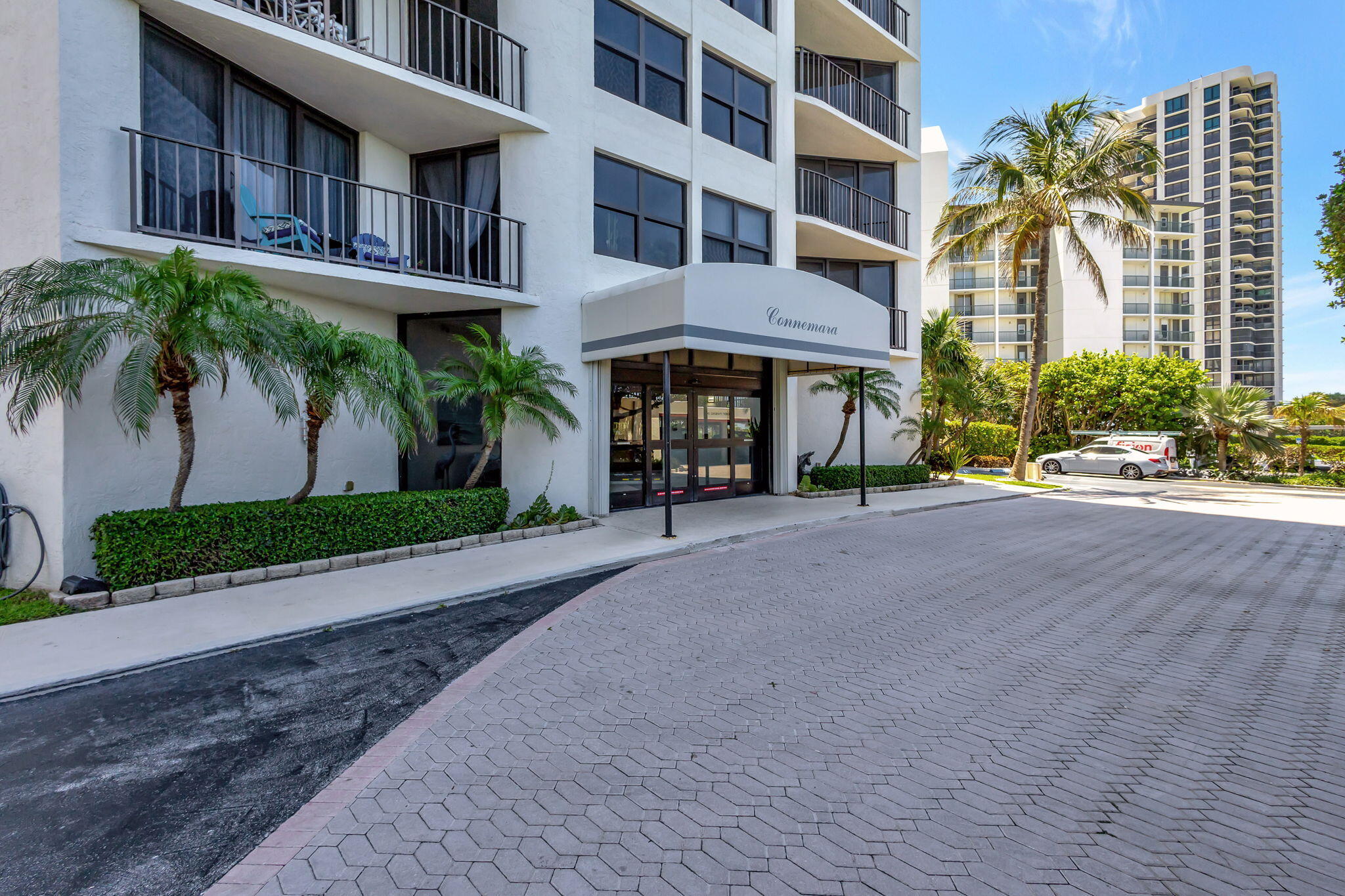 CONNEMARA CONDO - Residential