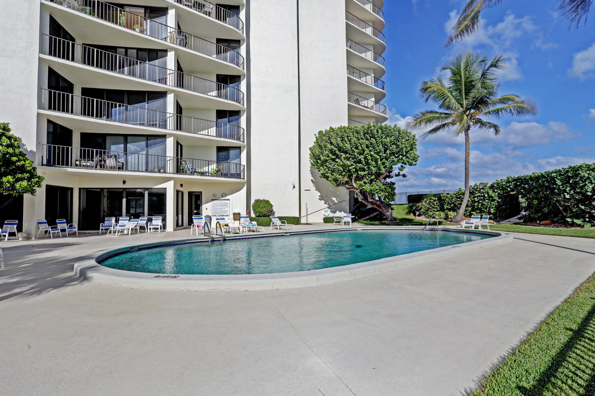 CONNEMARA CONDO - Residential