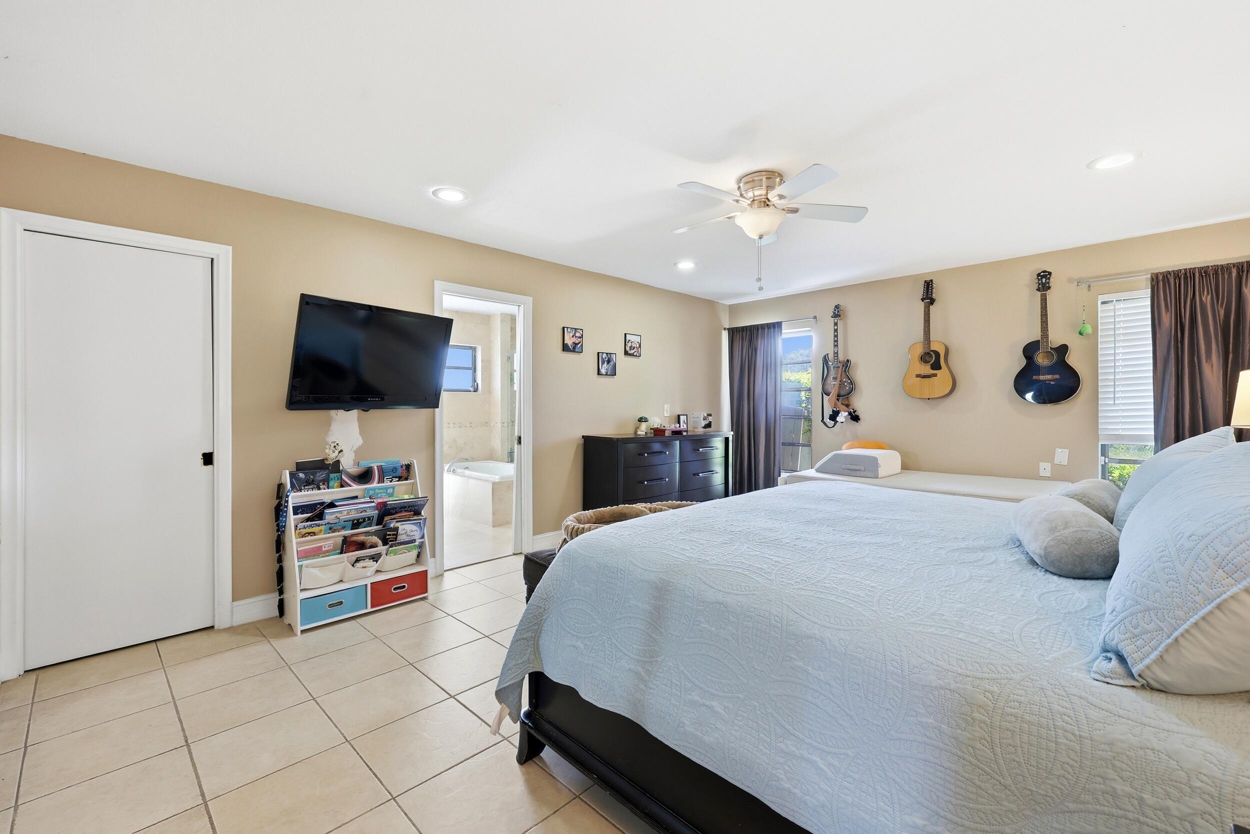 BOCA TEECA SEC 5 - Residential Lease