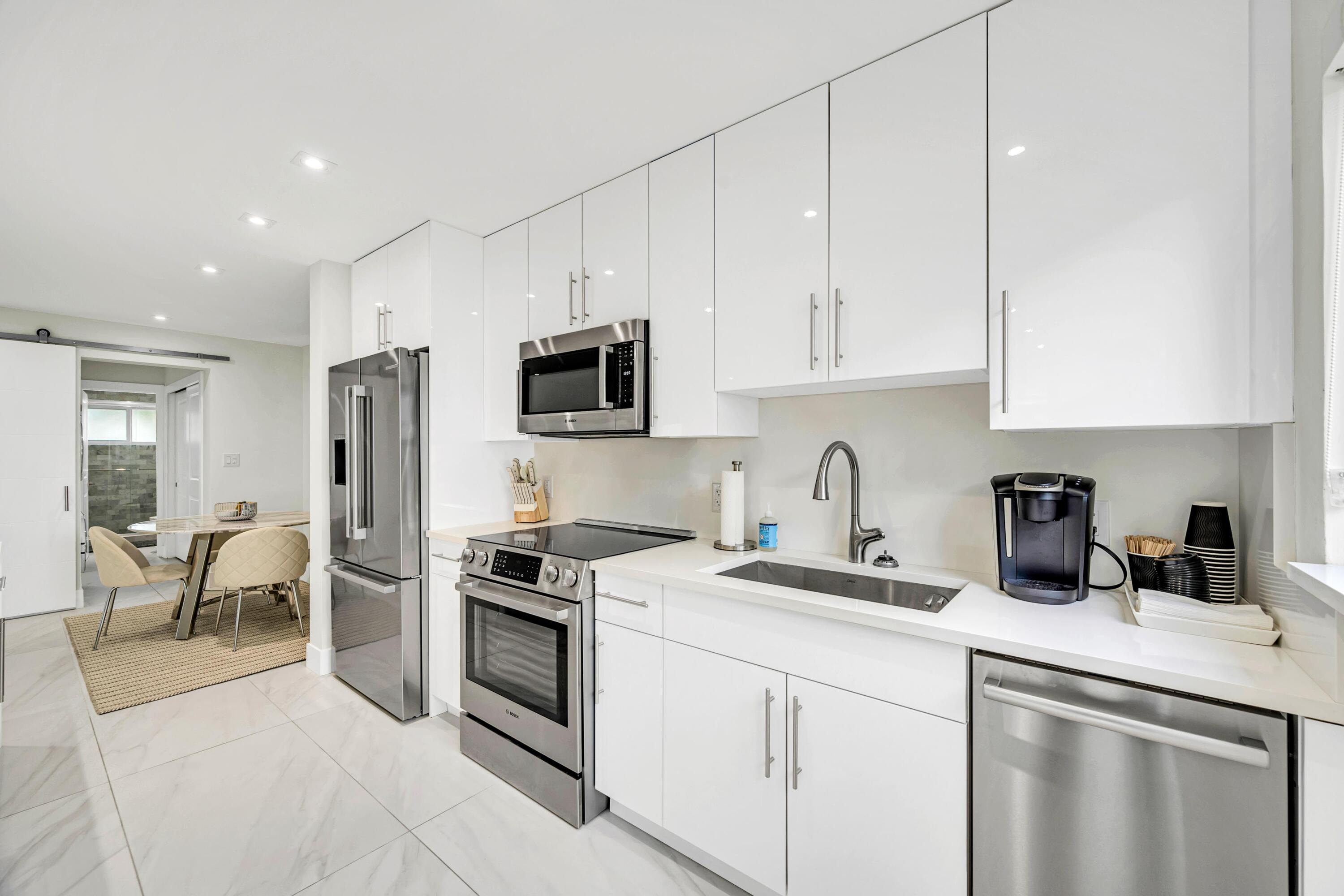 FT LAUD SURF CLUB CO-OP - Residential