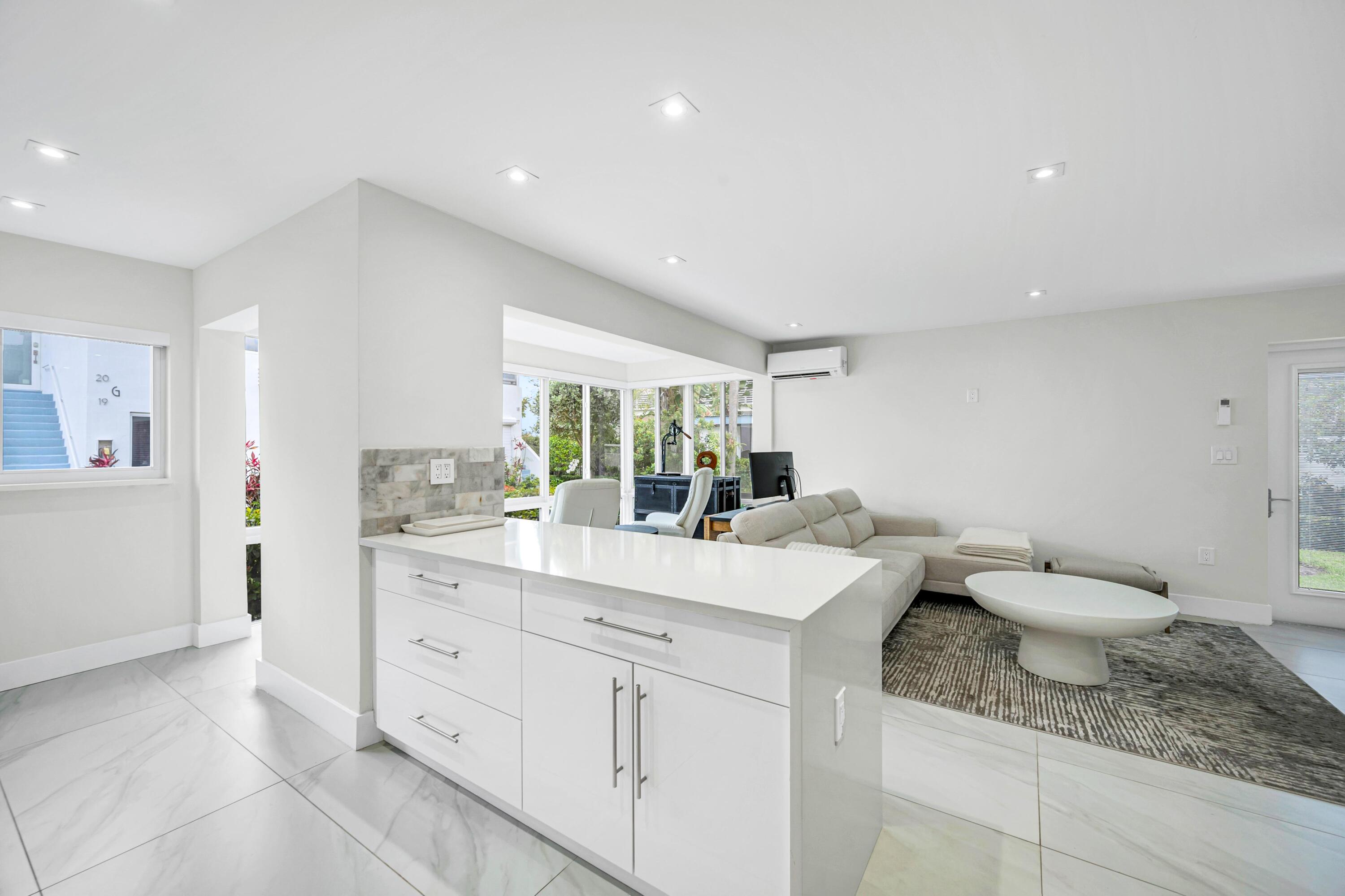 FT LAUD SURF CLUB CO-OP - Residential