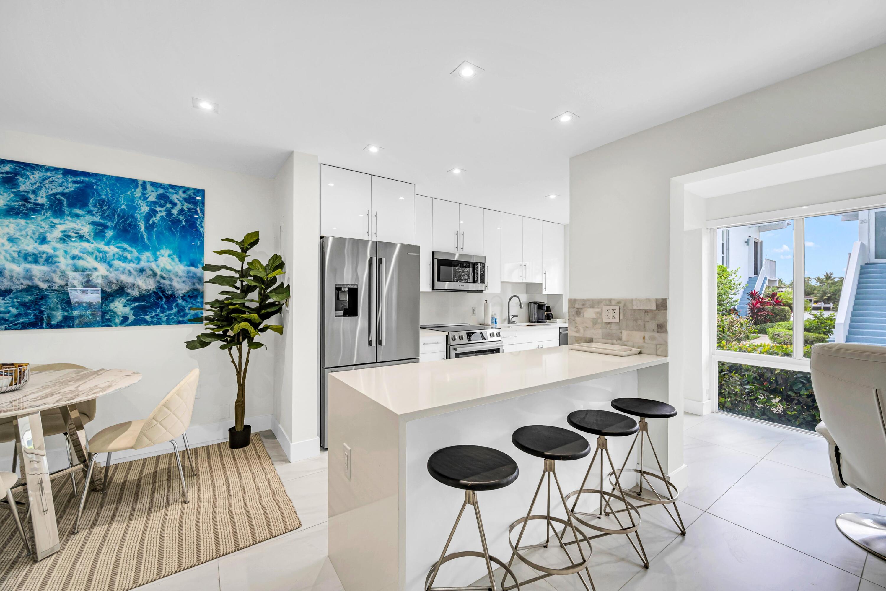 FT LAUD SURF CLUB CO-OP - Residential