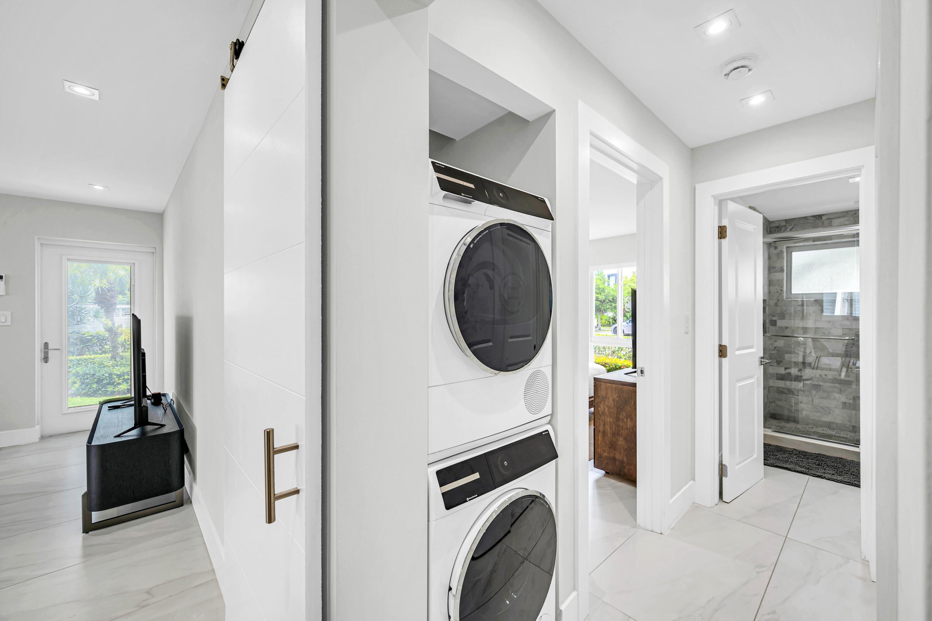 FT LAUD SURF CLUB CO-OP - Residential
