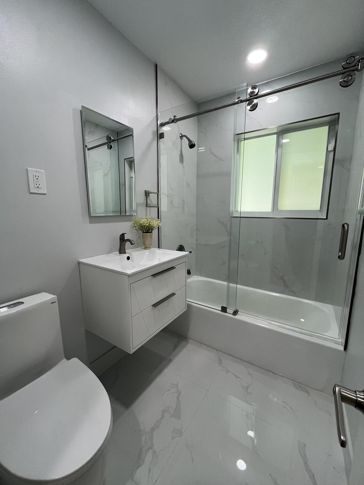 Downtown Boynton Beach Area (Near Intracoastal) - Residential Lease
