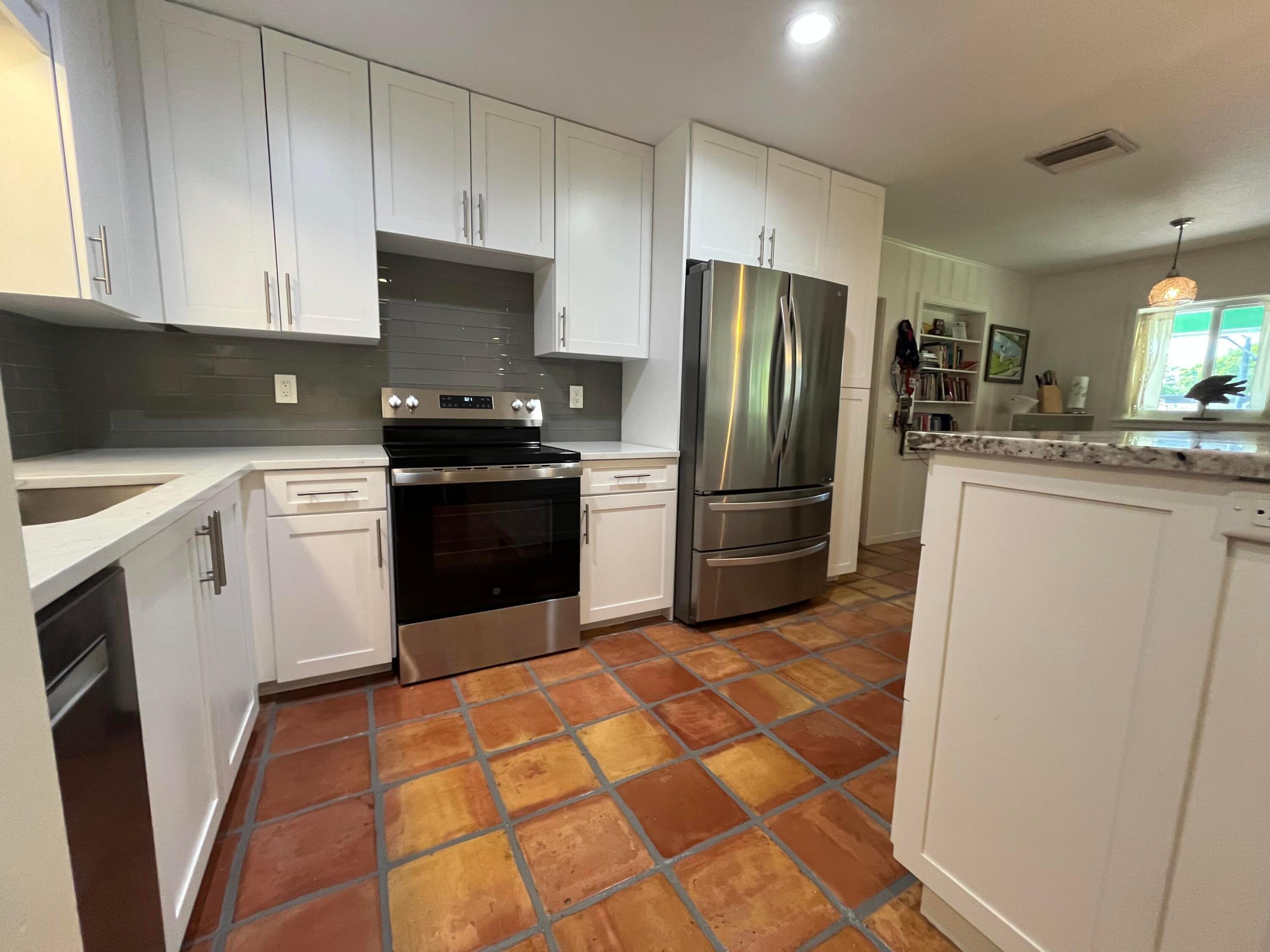 Downtown Boynton Beach Area (Near Intracoastal) - Residential Lease