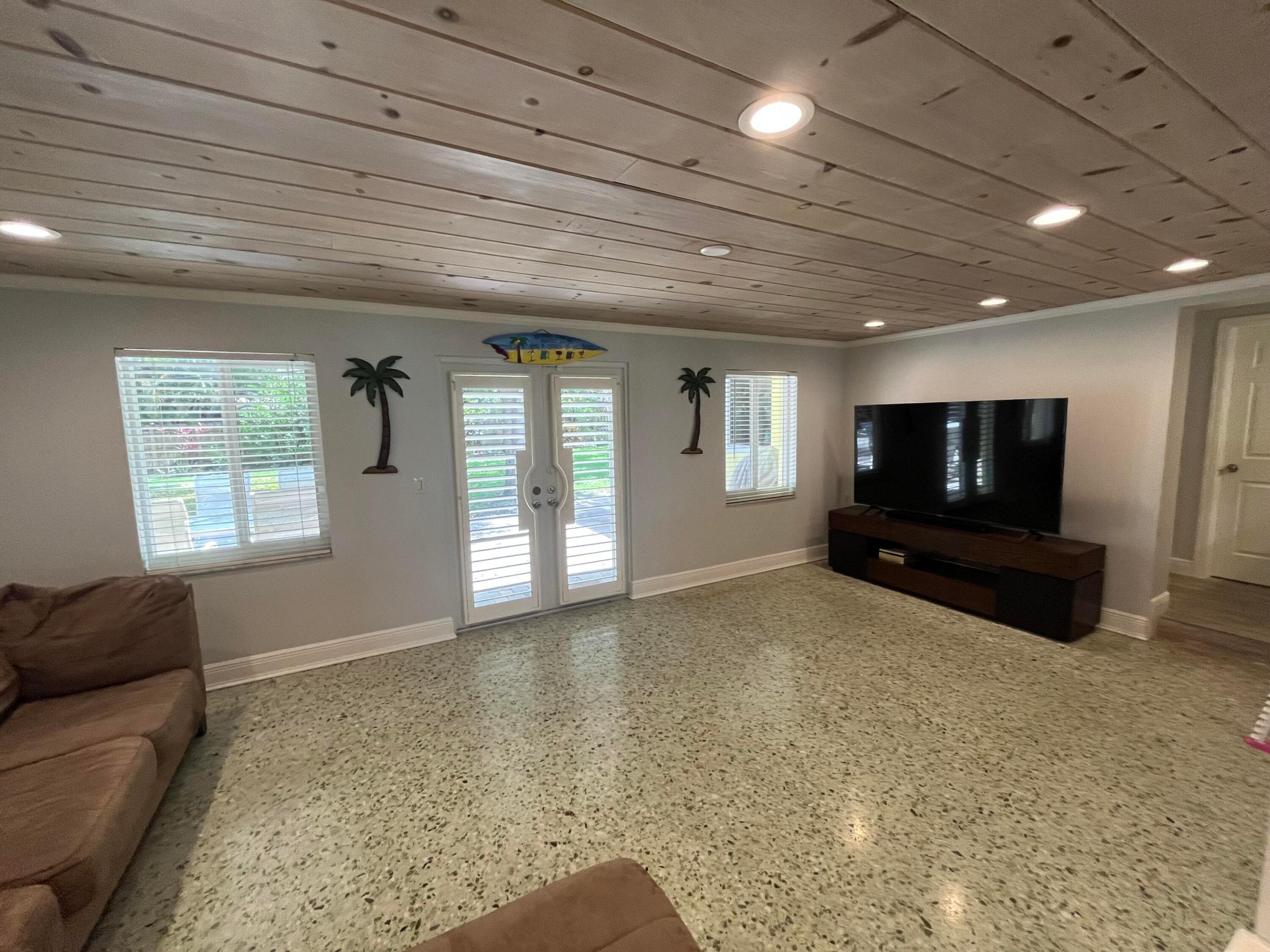 Downtown Boynton Beach Area (Near Intracoastal) - Residential Lease