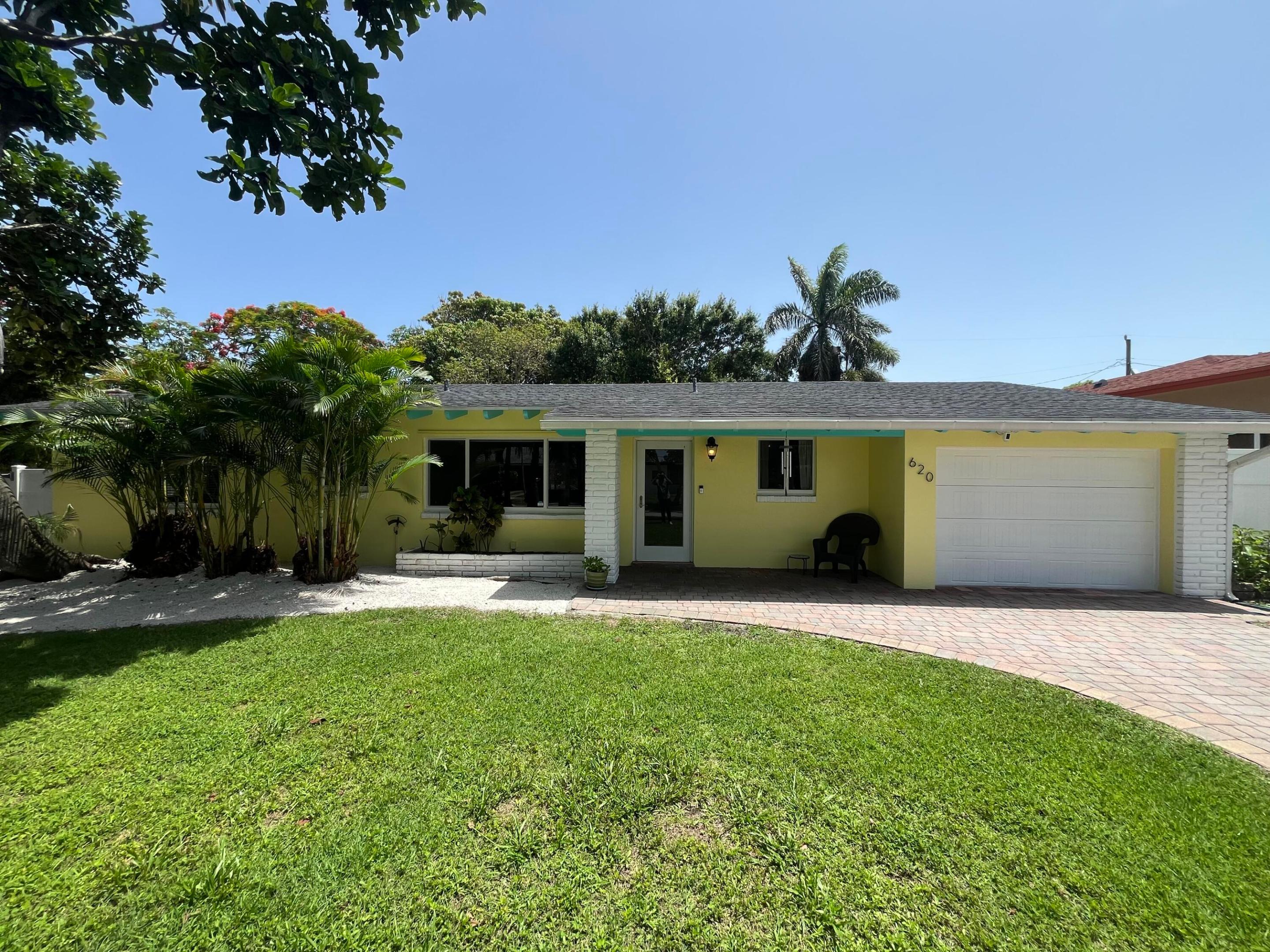 Downtown Boynton Beach Area (Near Intracoastal) - Residential Lease