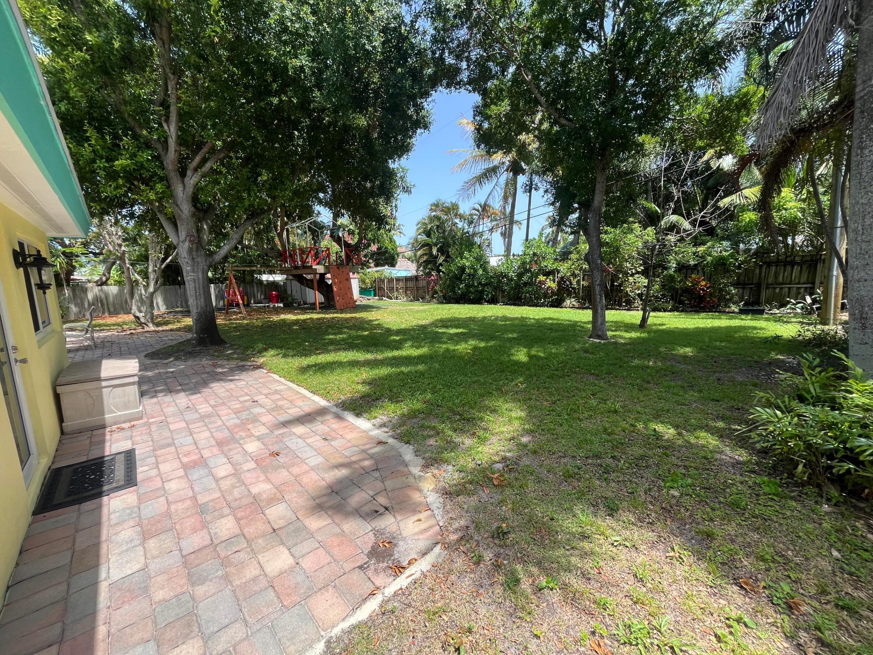 Downtown Boynton Beach Area (Near Intracoastal) - Residential Lease