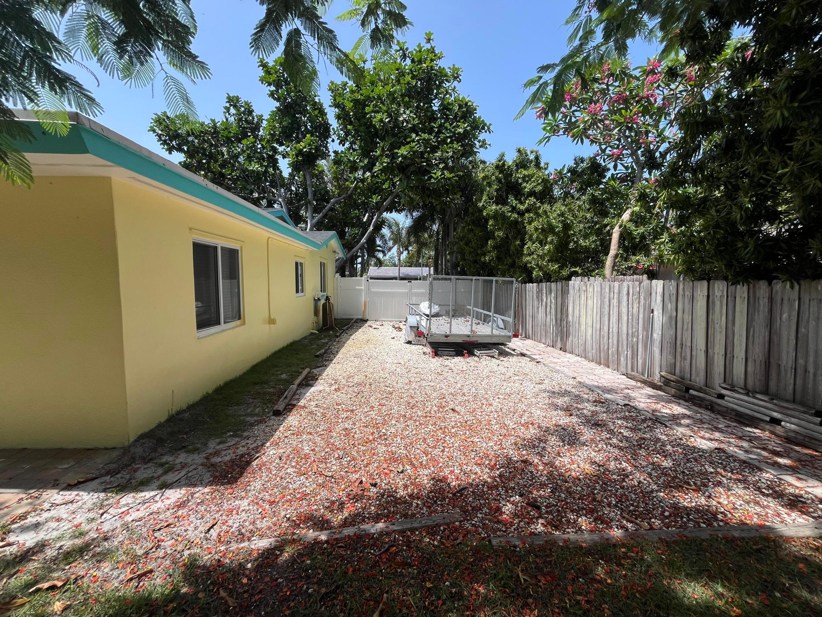Downtown Boynton Beach Area (Near Intracoastal) - Residential Lease