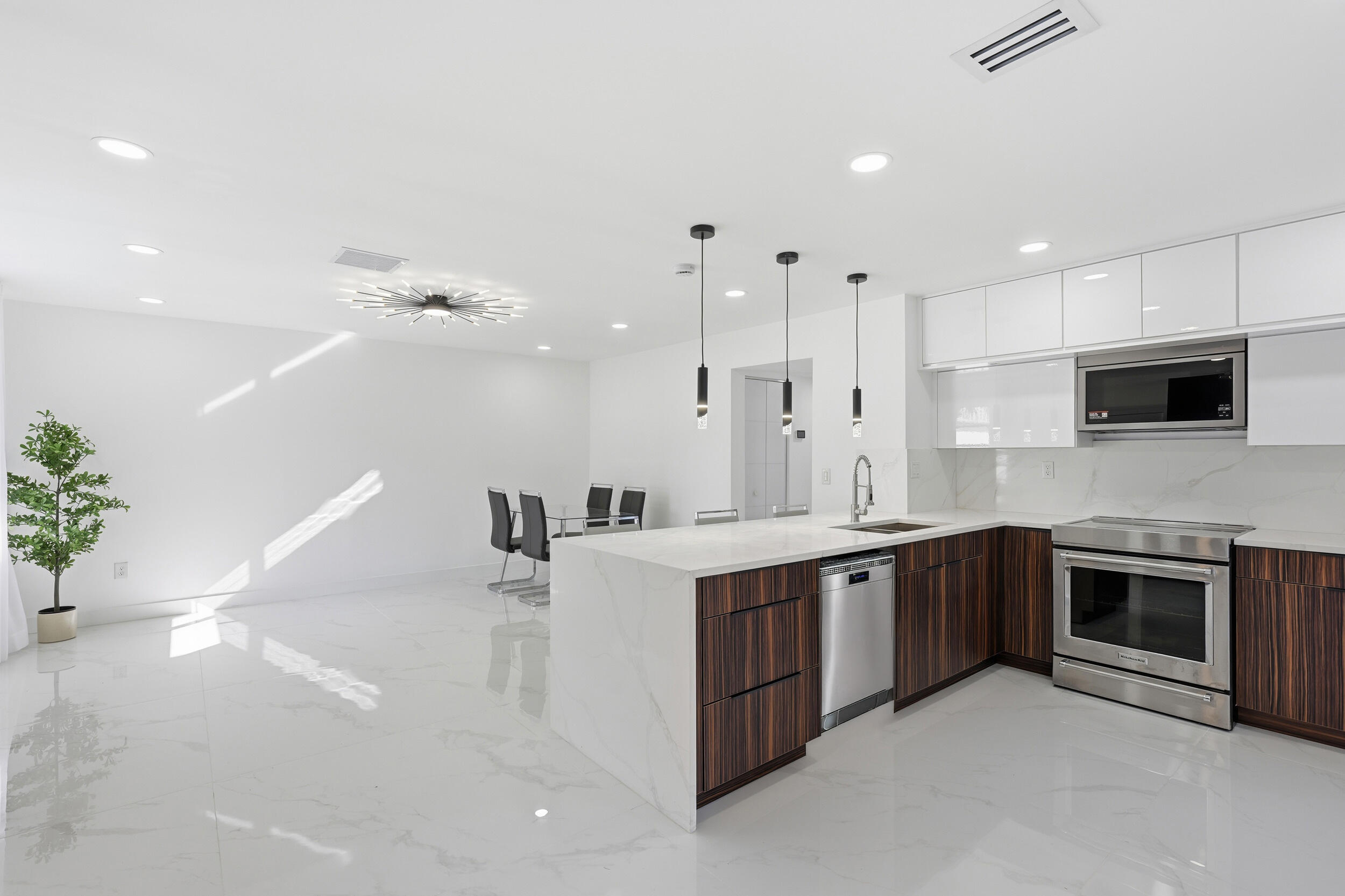 KINGS POINT PIEDMONT CONDOS - Residential