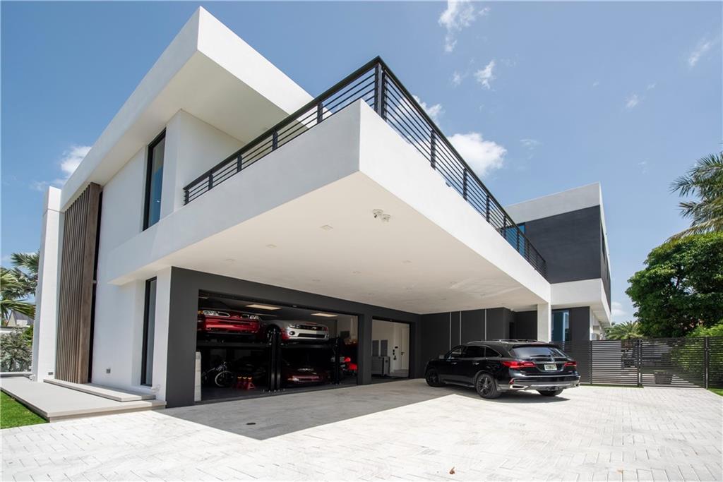 LAS OLAS SEVEN ISLES - Residential