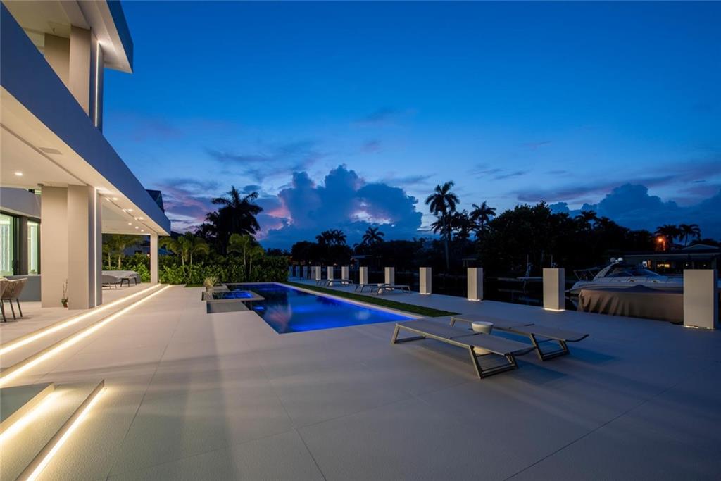 LAS OLAS SEVEN ISLES - Residential
