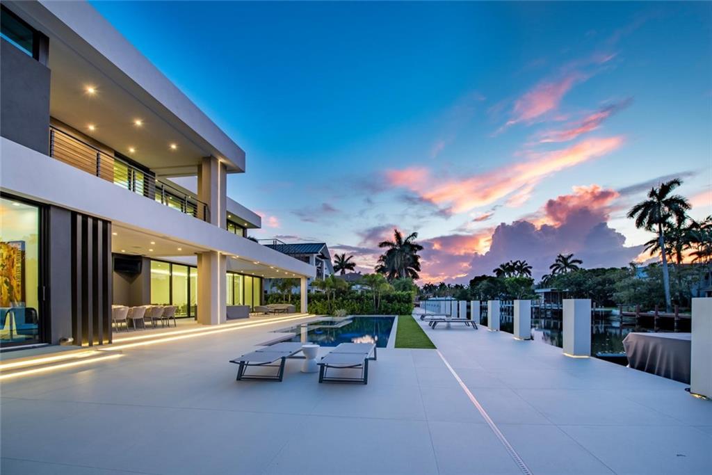 LAS OLAS SEVEN ISLES - Residential