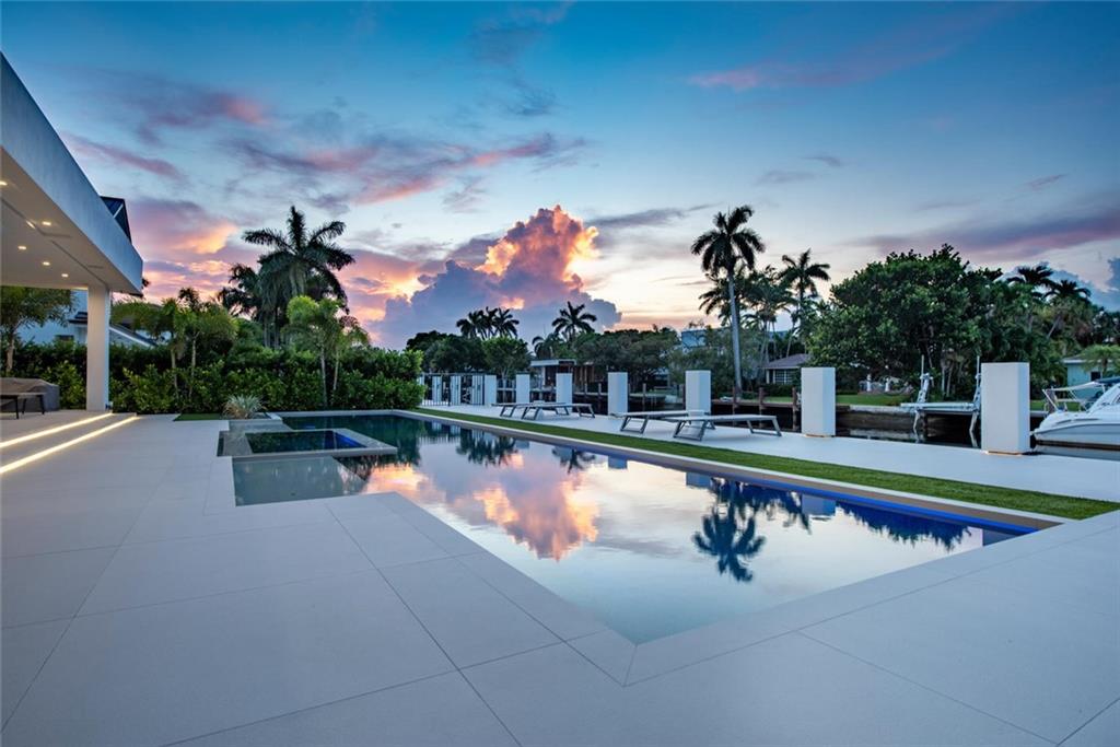 LAS OLAS SEVEN ISLES - Residential