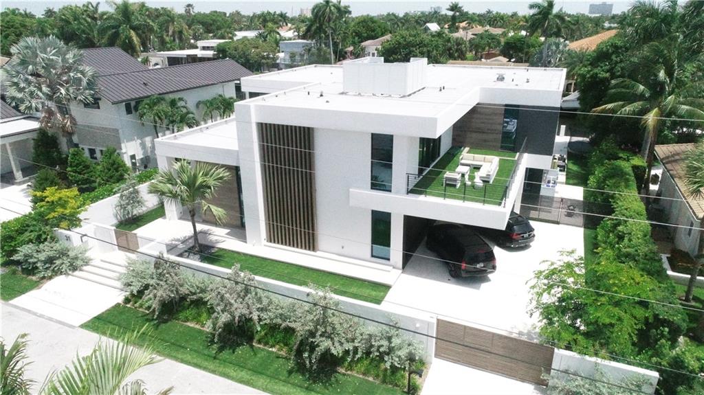 LAS OLAS SEVEN ISLES - Residential