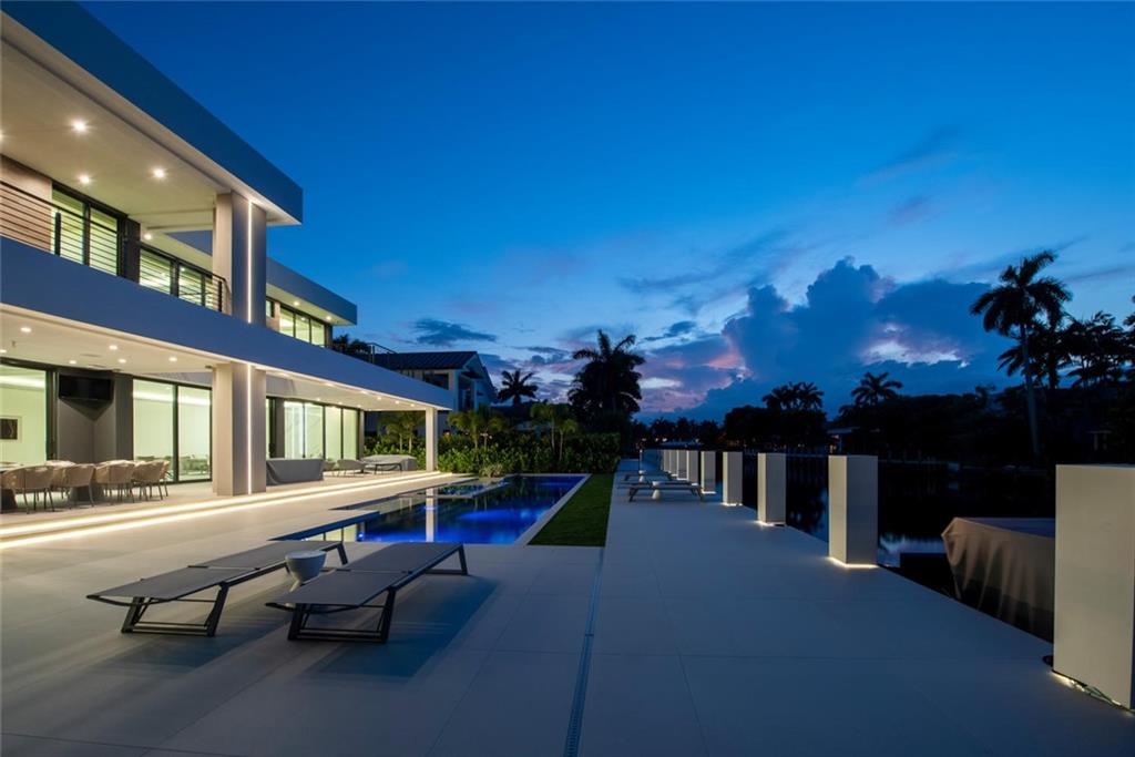 LAS OLAS SEVEN ISLES - Residential