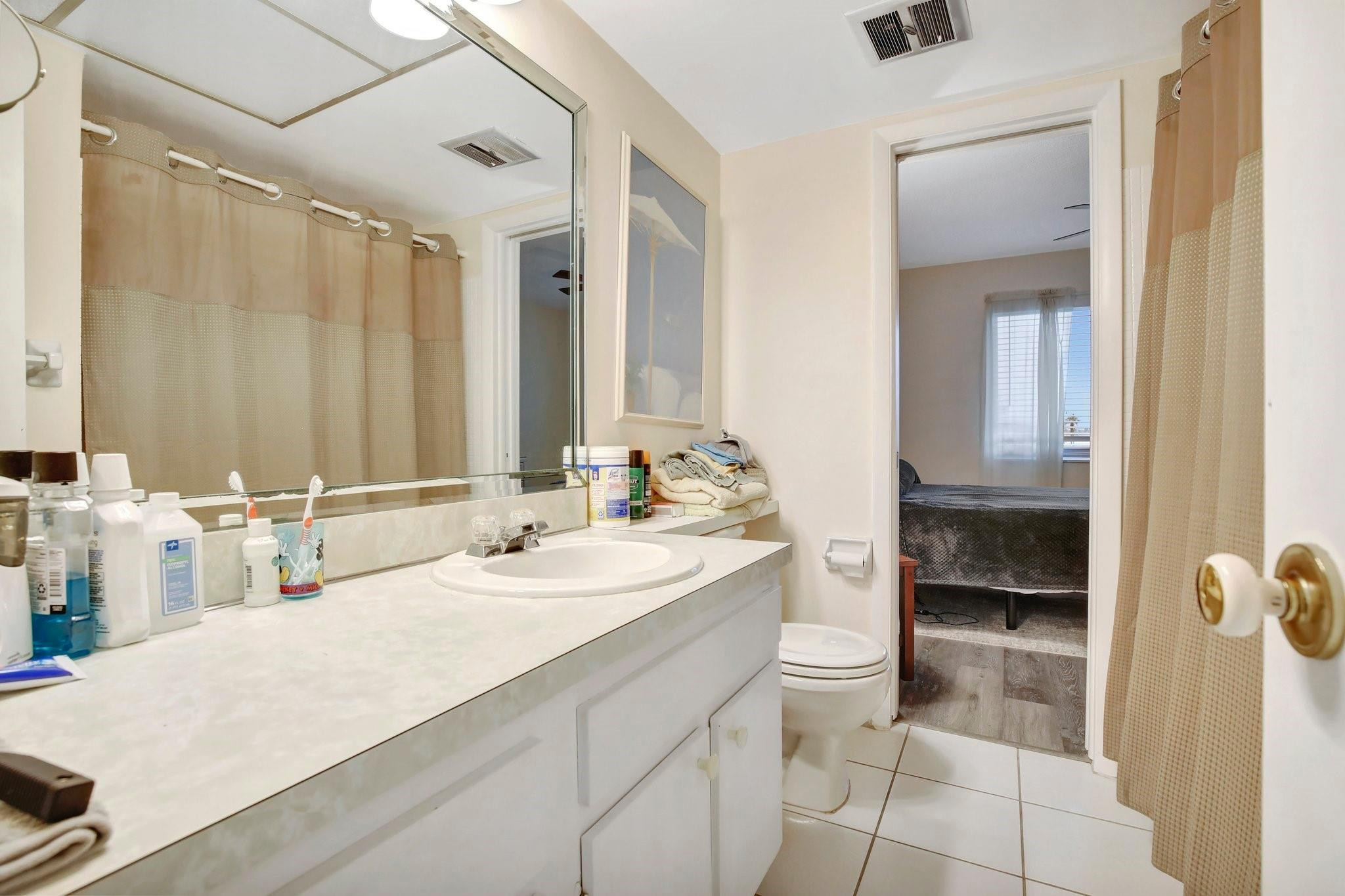 LEISUREVILLE FAIRWAY SIX CONDO - Residential