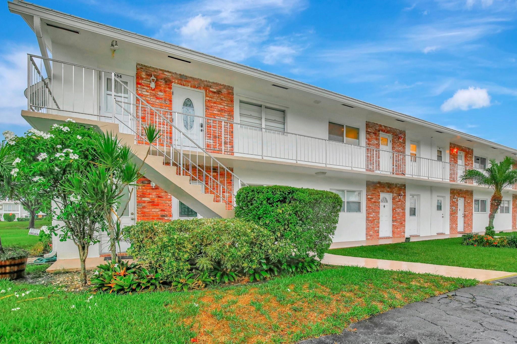 LEISUREVILLE FAIRWAY SIX CONDO - Residential