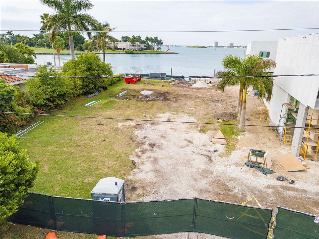 Bay Harbor Island - Land