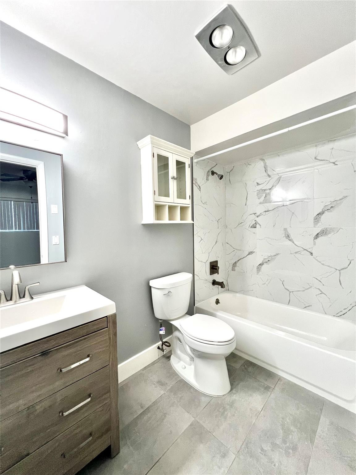 ARROWHEAD CONDO NO V - Residential