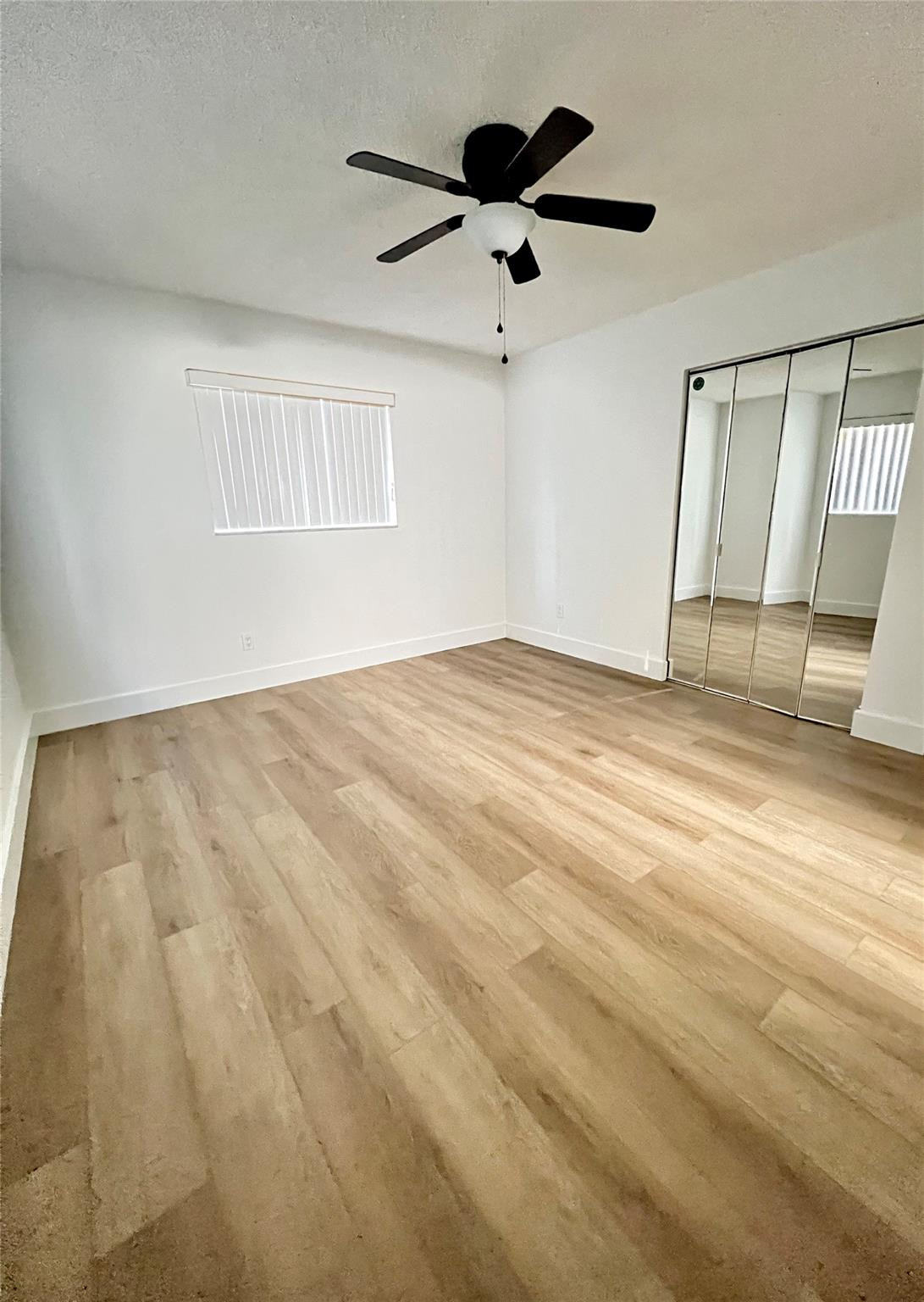 ARROWHEAD CONDO NO V - Residential