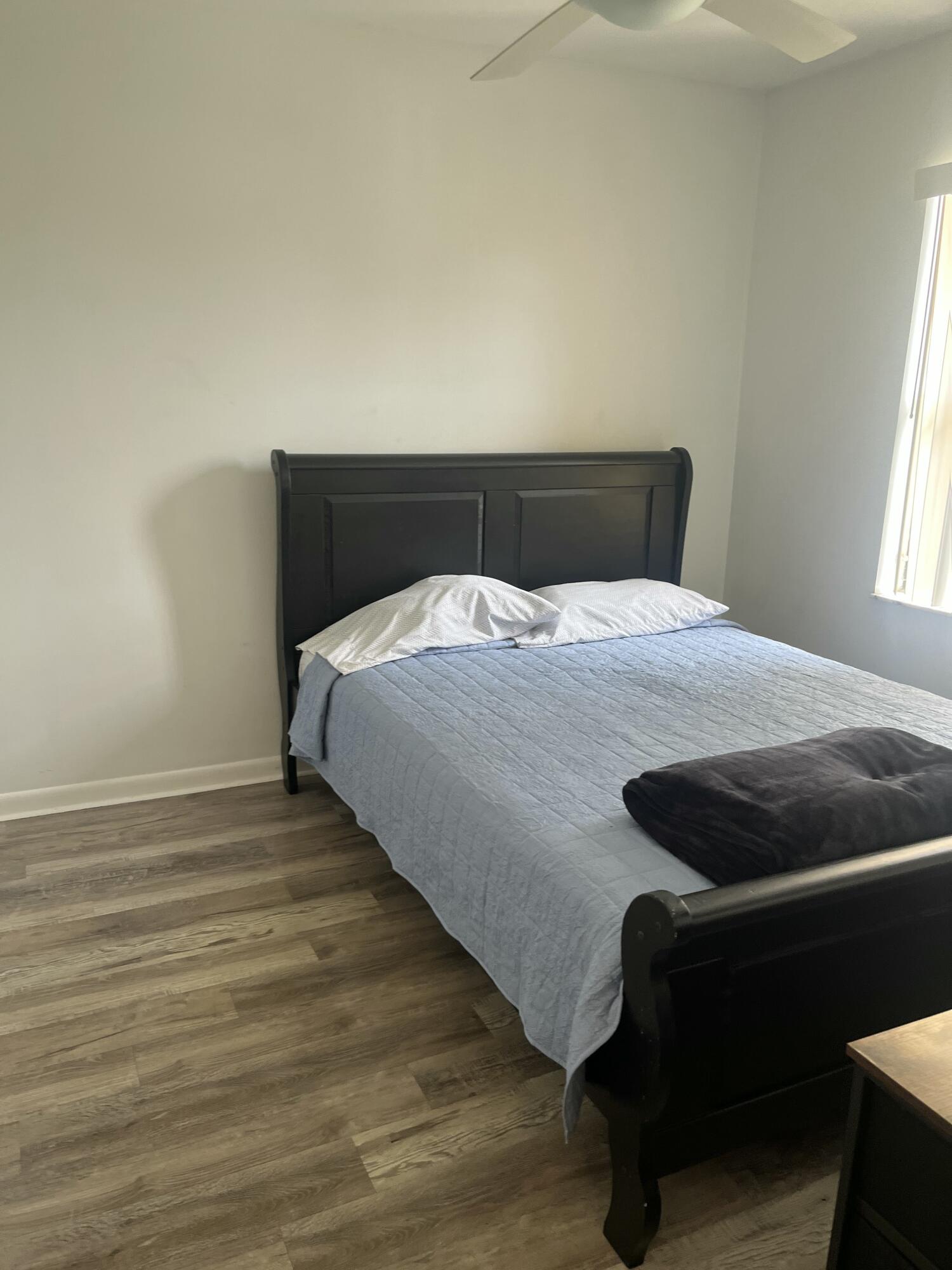 LUCERNE LAKES GOLF COLONY CONDOS - Residential Lease