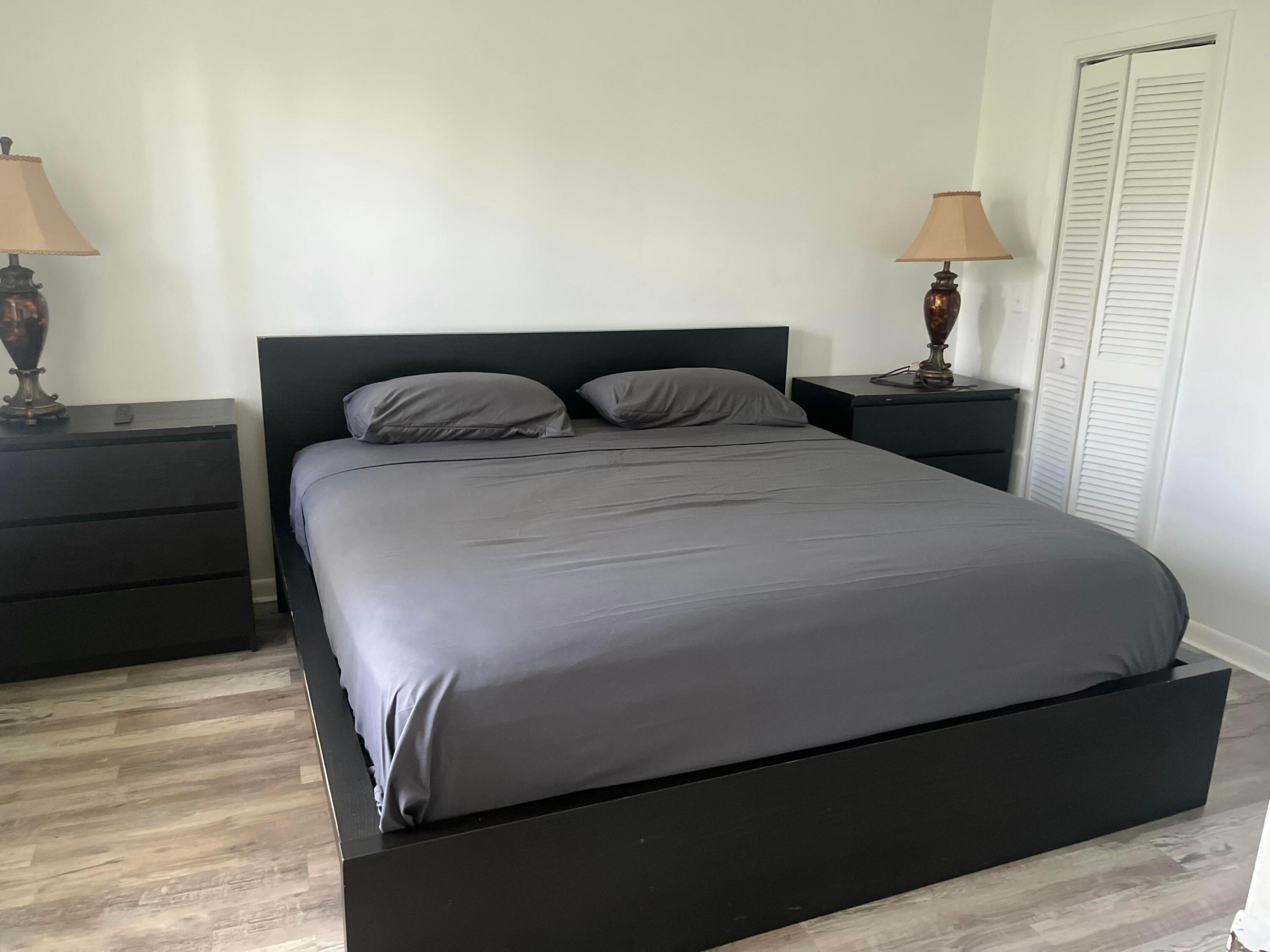 LUCERNE LAKES GOLF COLONY CONDOS - Residential Lease