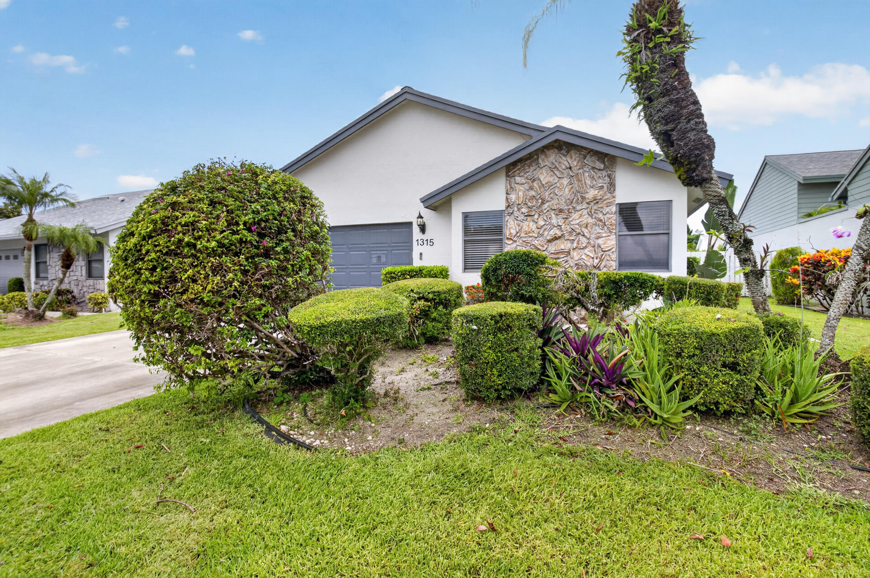 RAINBERRY BAY SEC 3 - Residential
