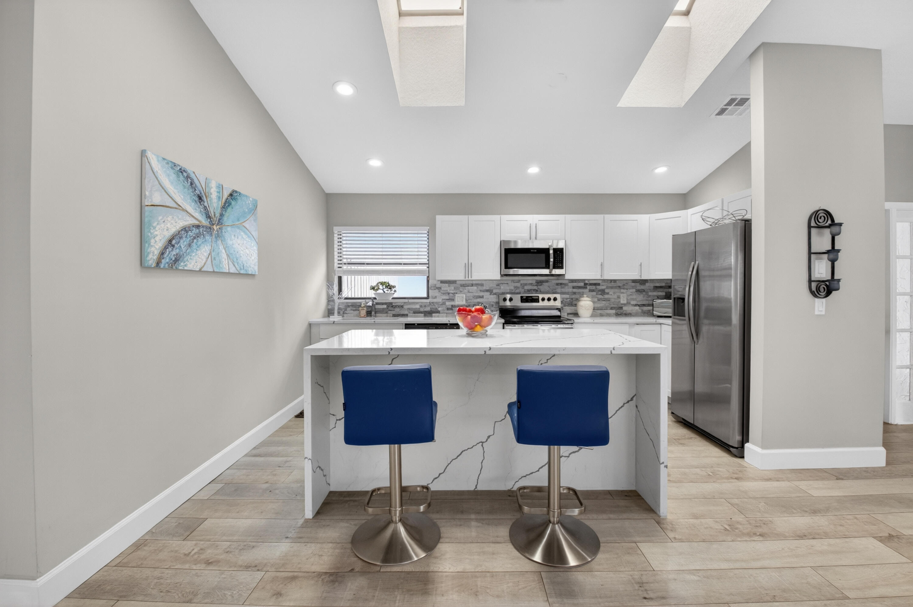 RAINBERRY BAY SEC 3 - Residential