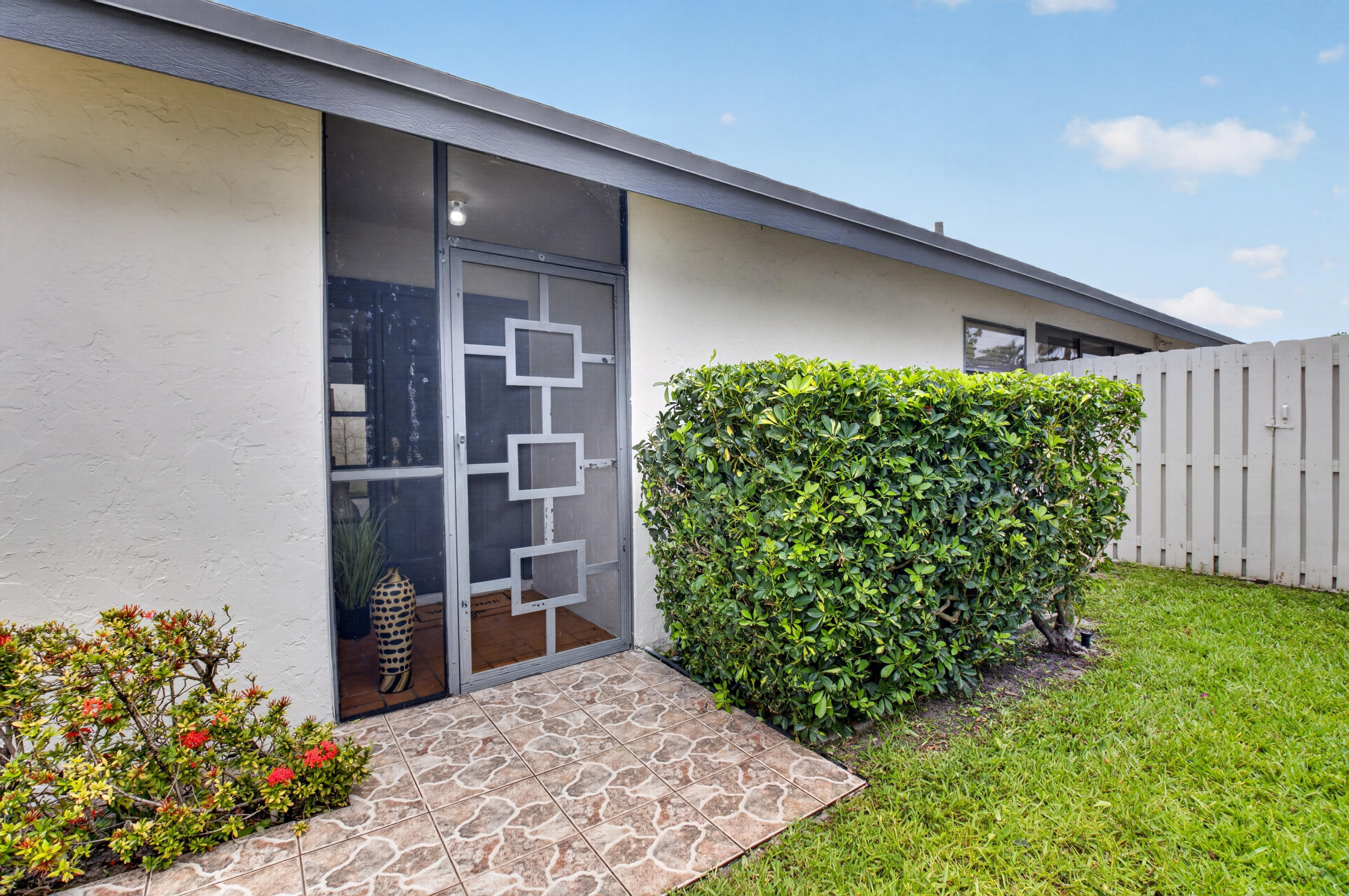 RAINBERRY BAY SEC 3 - Residential