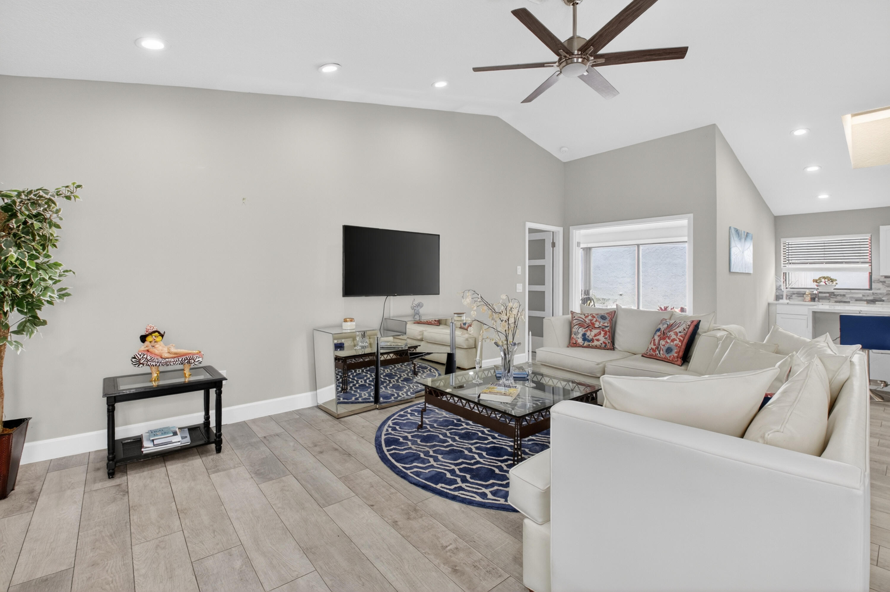 RAINBERRY BAY SEC 3 - Residential